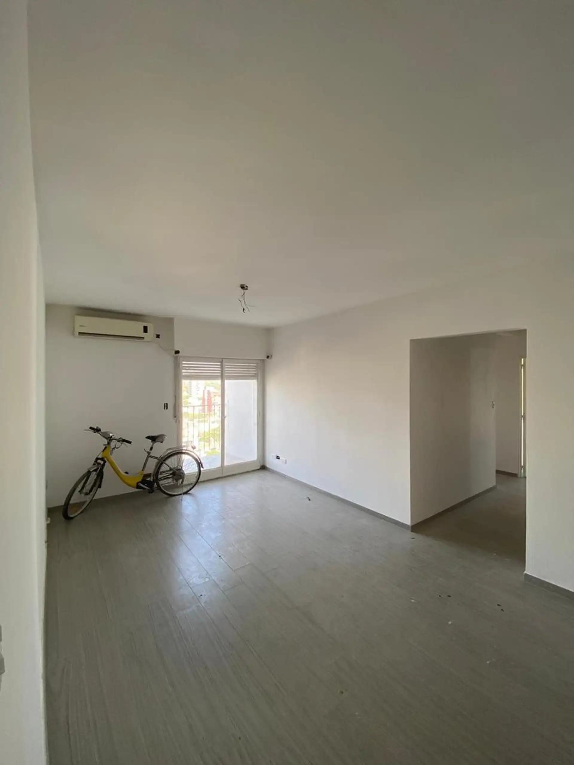 Apartamento de 2 dormitórios para alugar em Balvanera