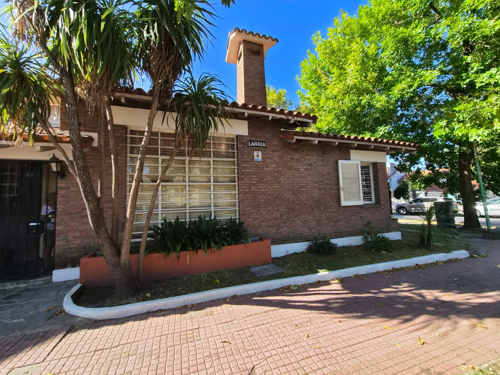 Two-bedroom house in Centro / Microcentro, Lomas de Zamora