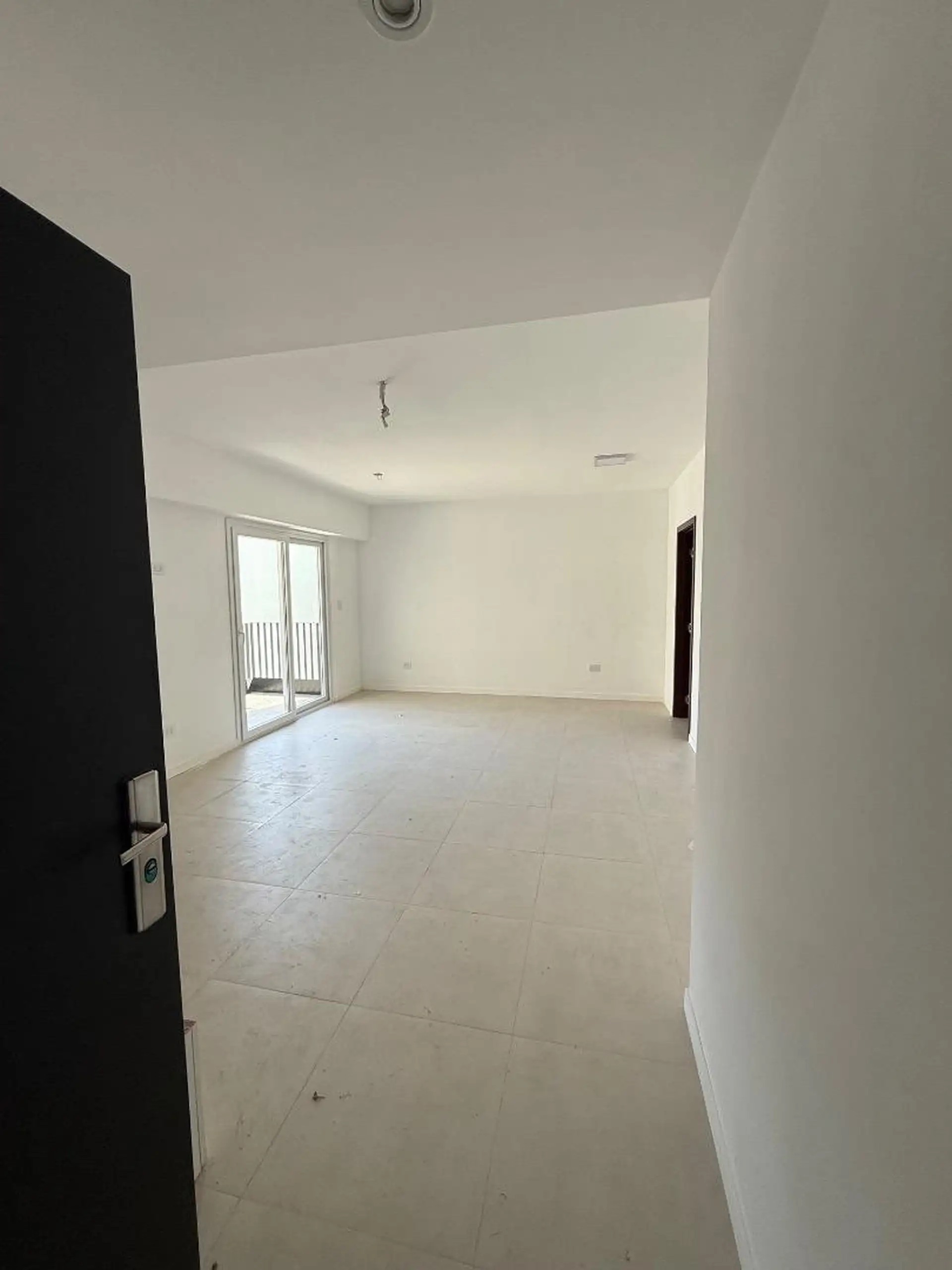 Kitnet novo com varanda em Palermo