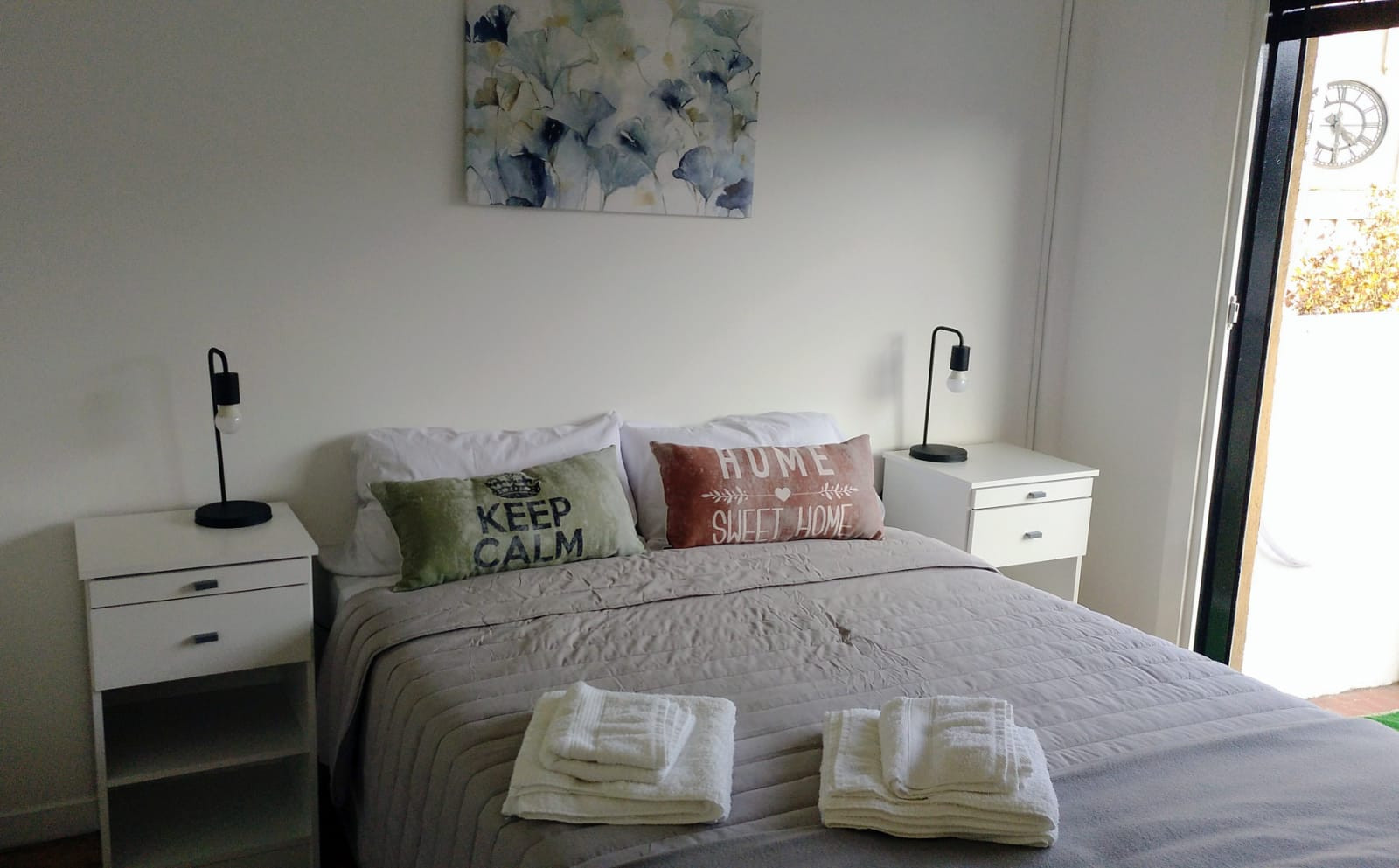 Apartamento mobiliado de 1 dormitório com varanda em Palermo