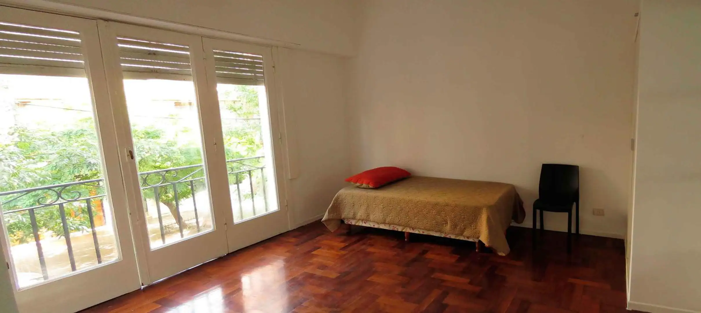 Departamento de 2 dormitorios en alquiler temporal en Coghlan