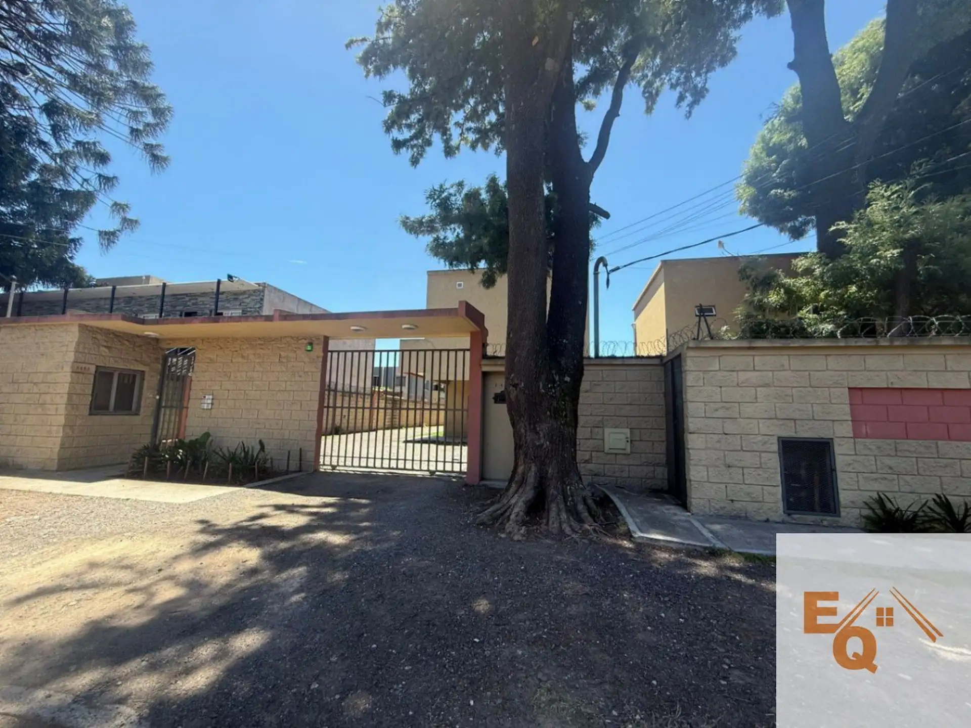 Dúplex de 2 dormitorios en San Miguel