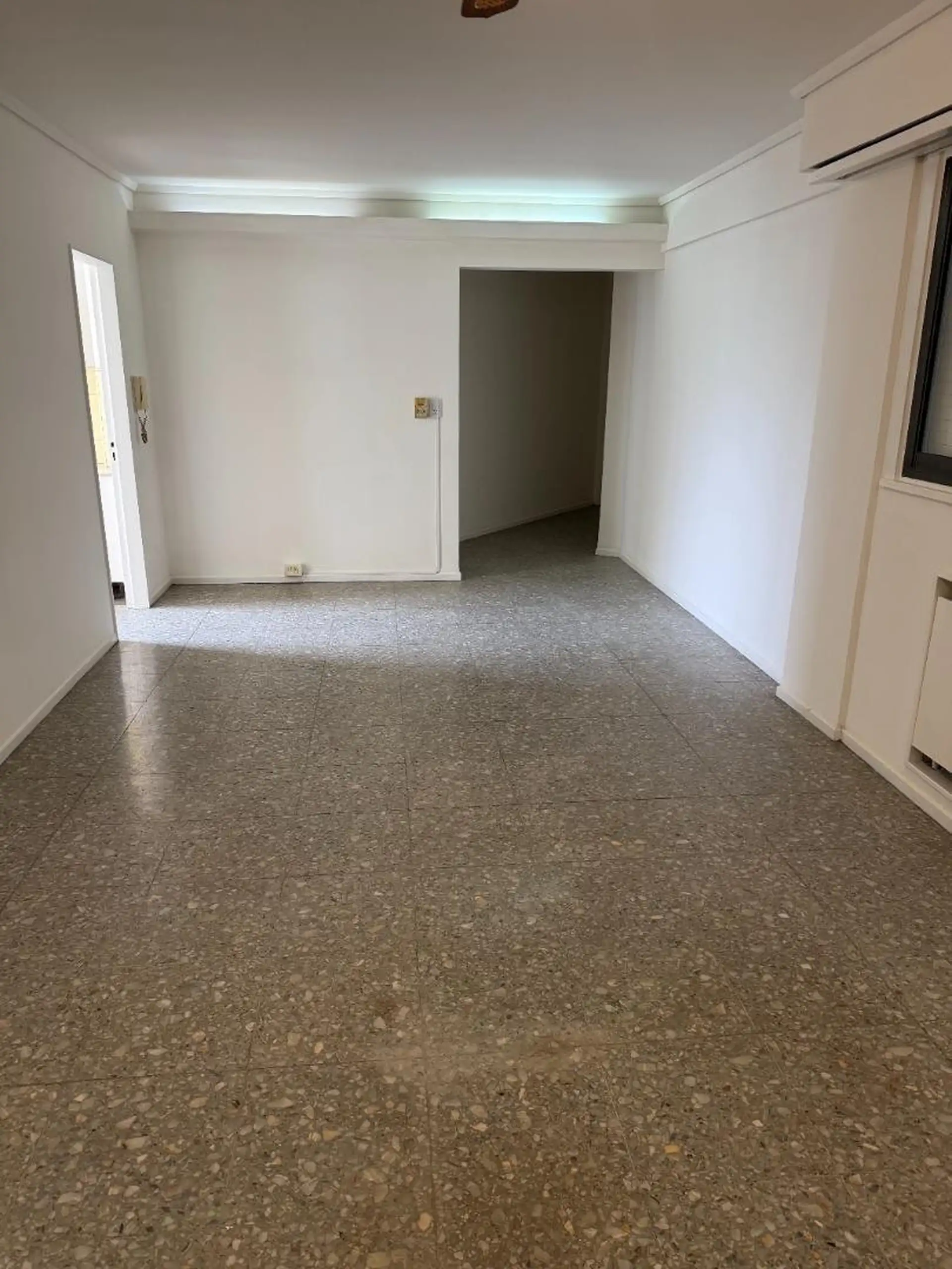 Departamento de 2 ambientes lateral con lavadero en Barracas