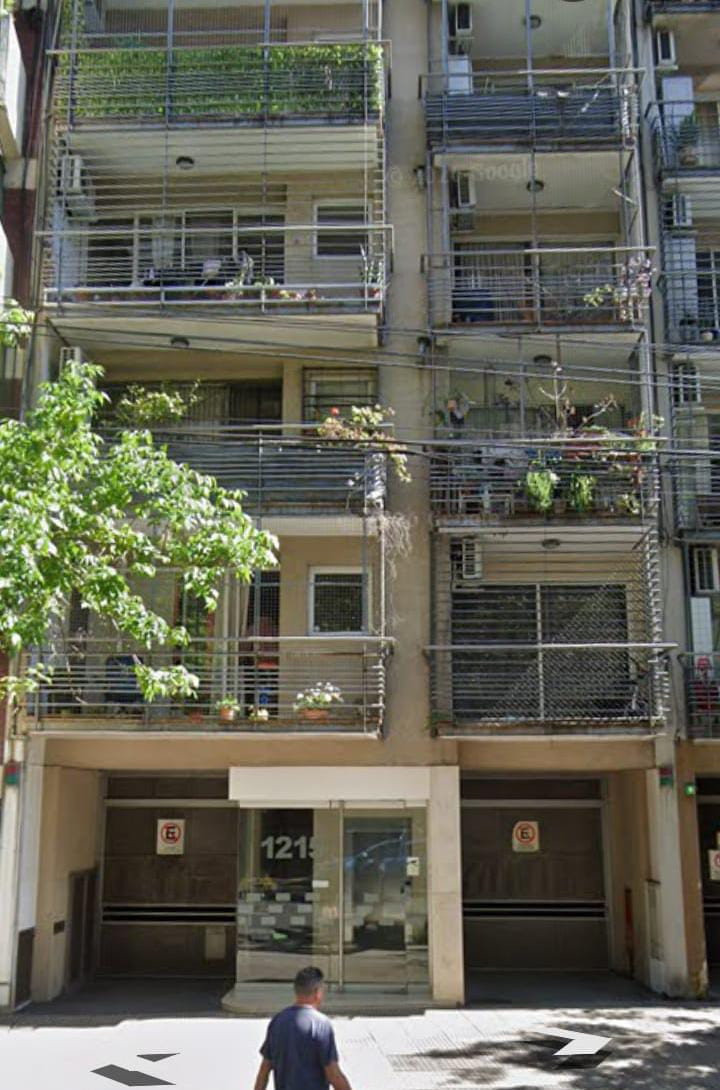 Apartamento de 2 ambientes com varanda em Caballito