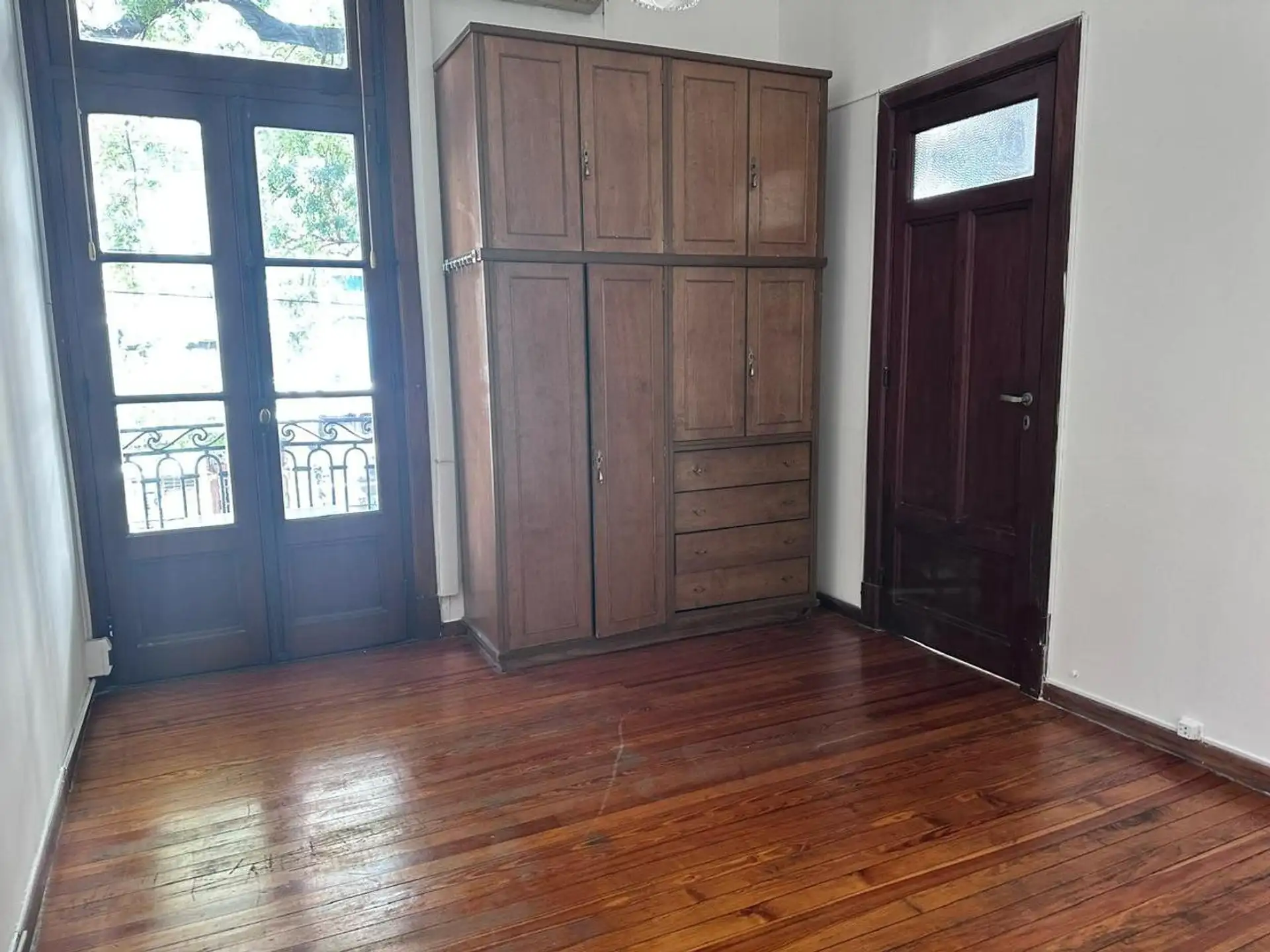 Квартира с 3 спальнями и балконами в Balvanera