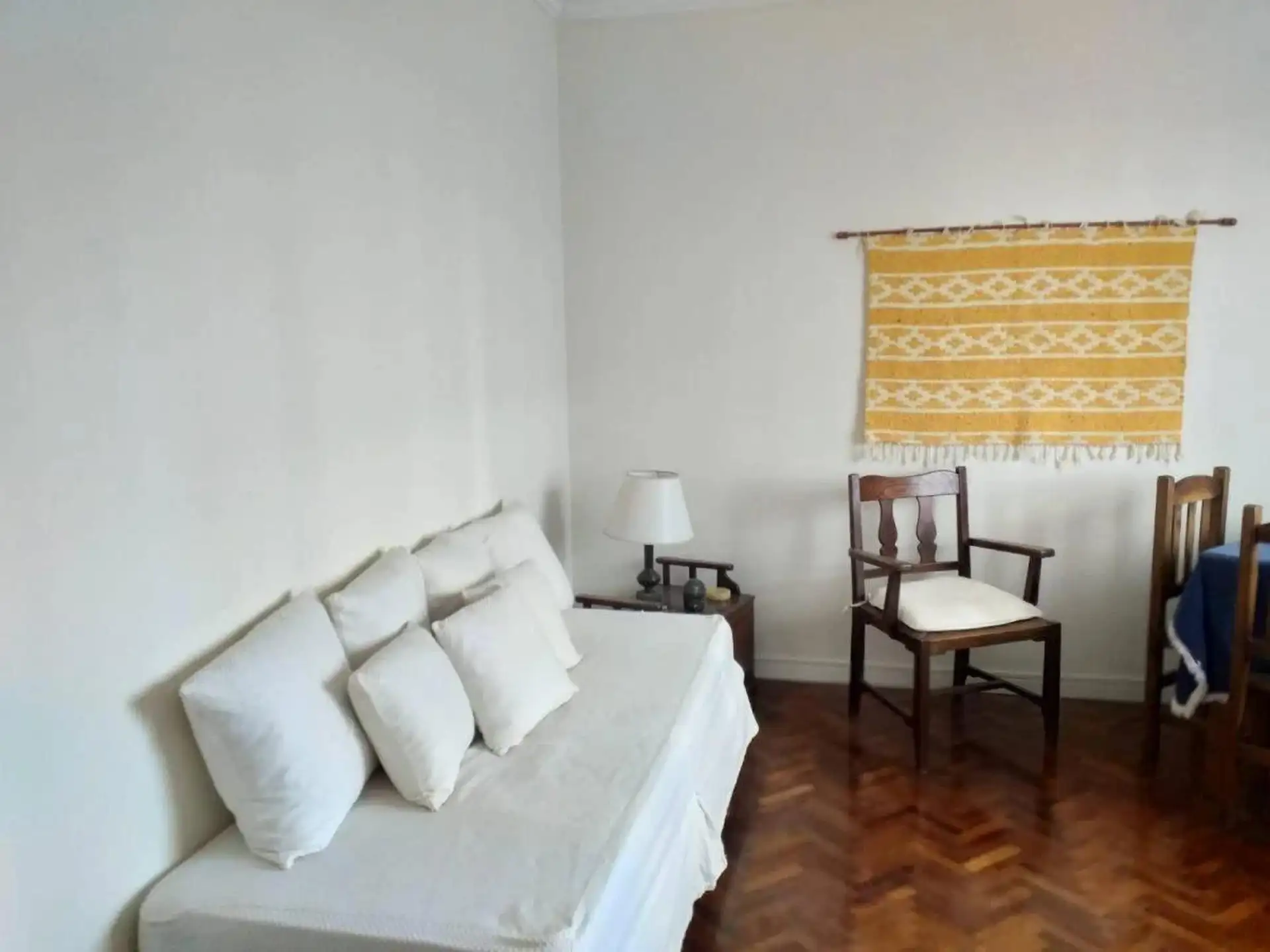One-bedroom apartment in Monserrat