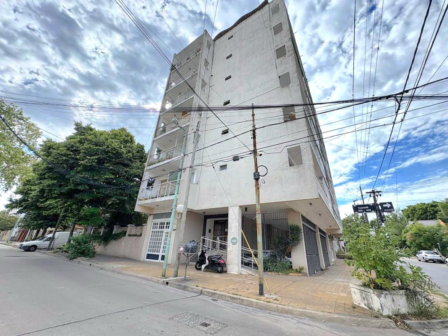 Two-bedroom apartment for rent in Zárate (Centro)