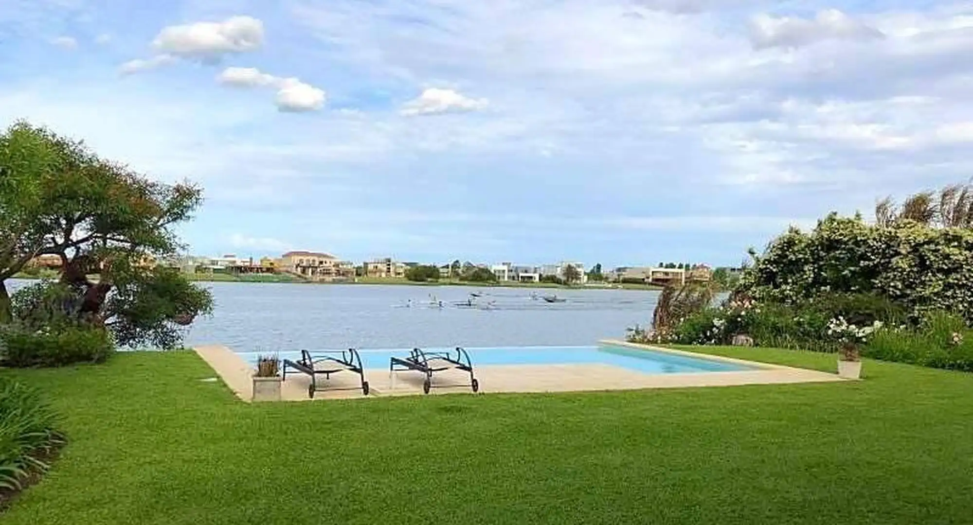 Unfurnished four-bedroom house in Los Castores, Tigre