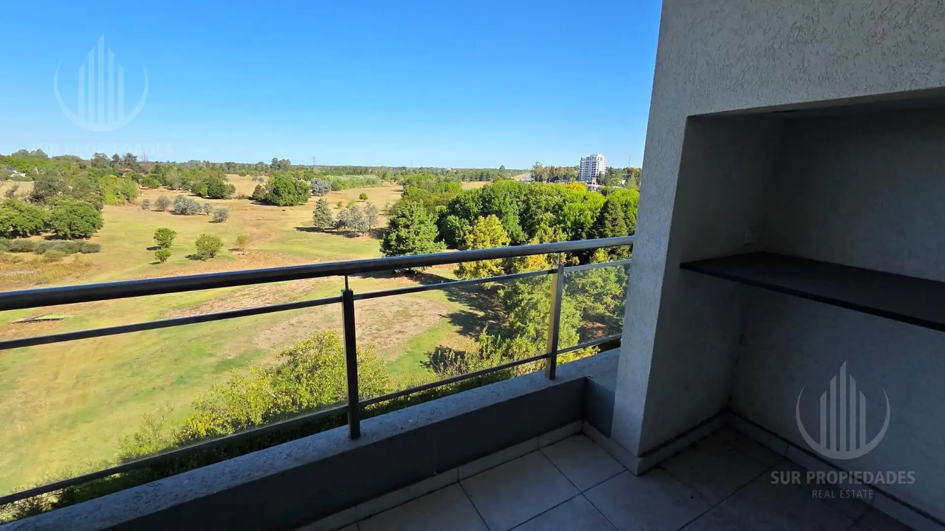 Apartamento de 2 ambientes com 1 quarto em Esteban Echeverría
