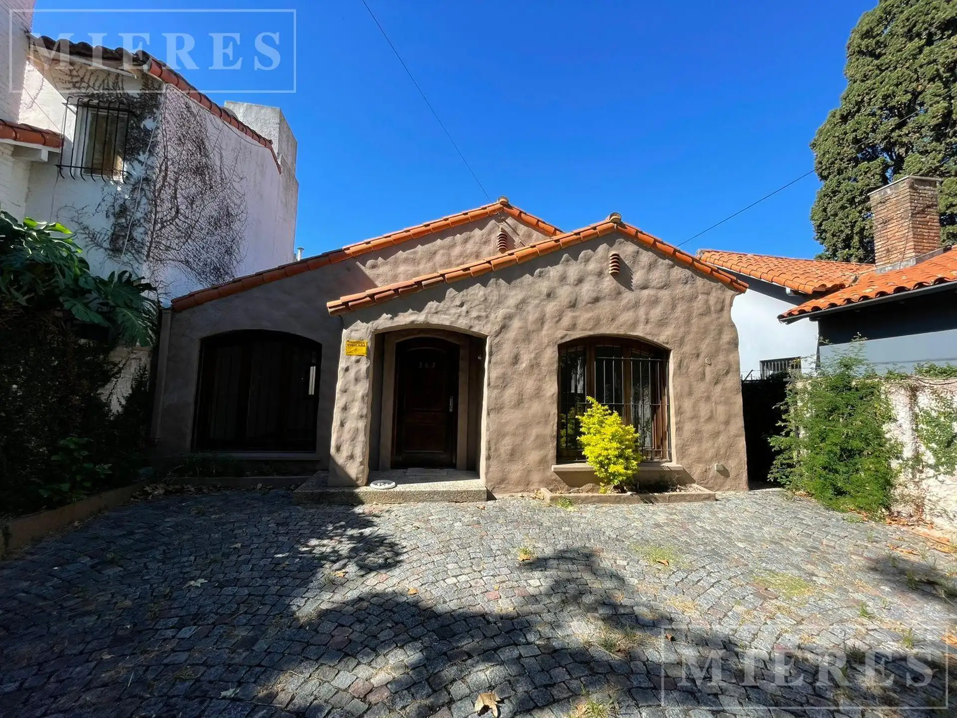 Дом с 3 спальнями в Beccar