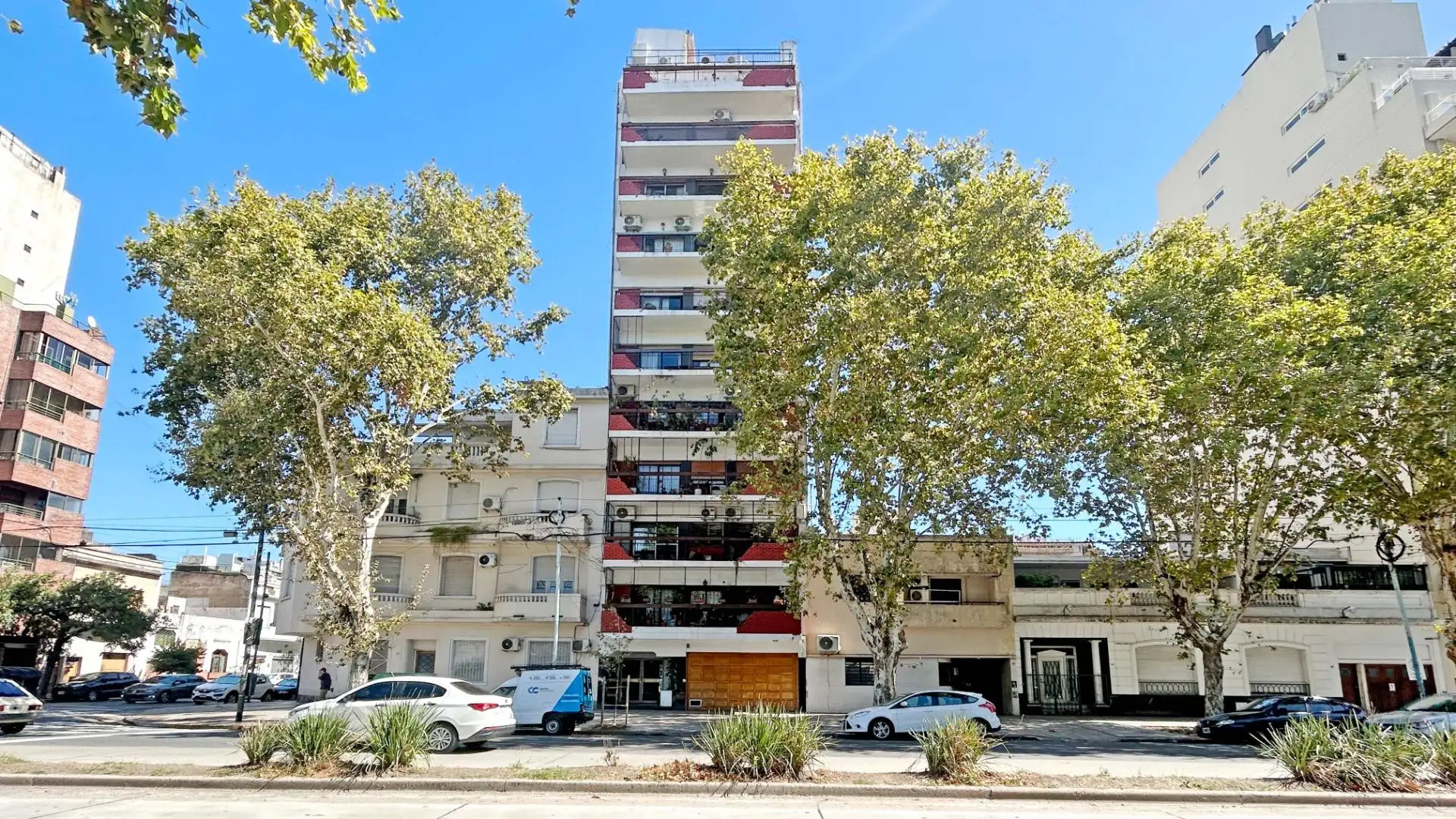 Departamento de 4 ambientes con balcón terraza y parrilla en Villa Crespo