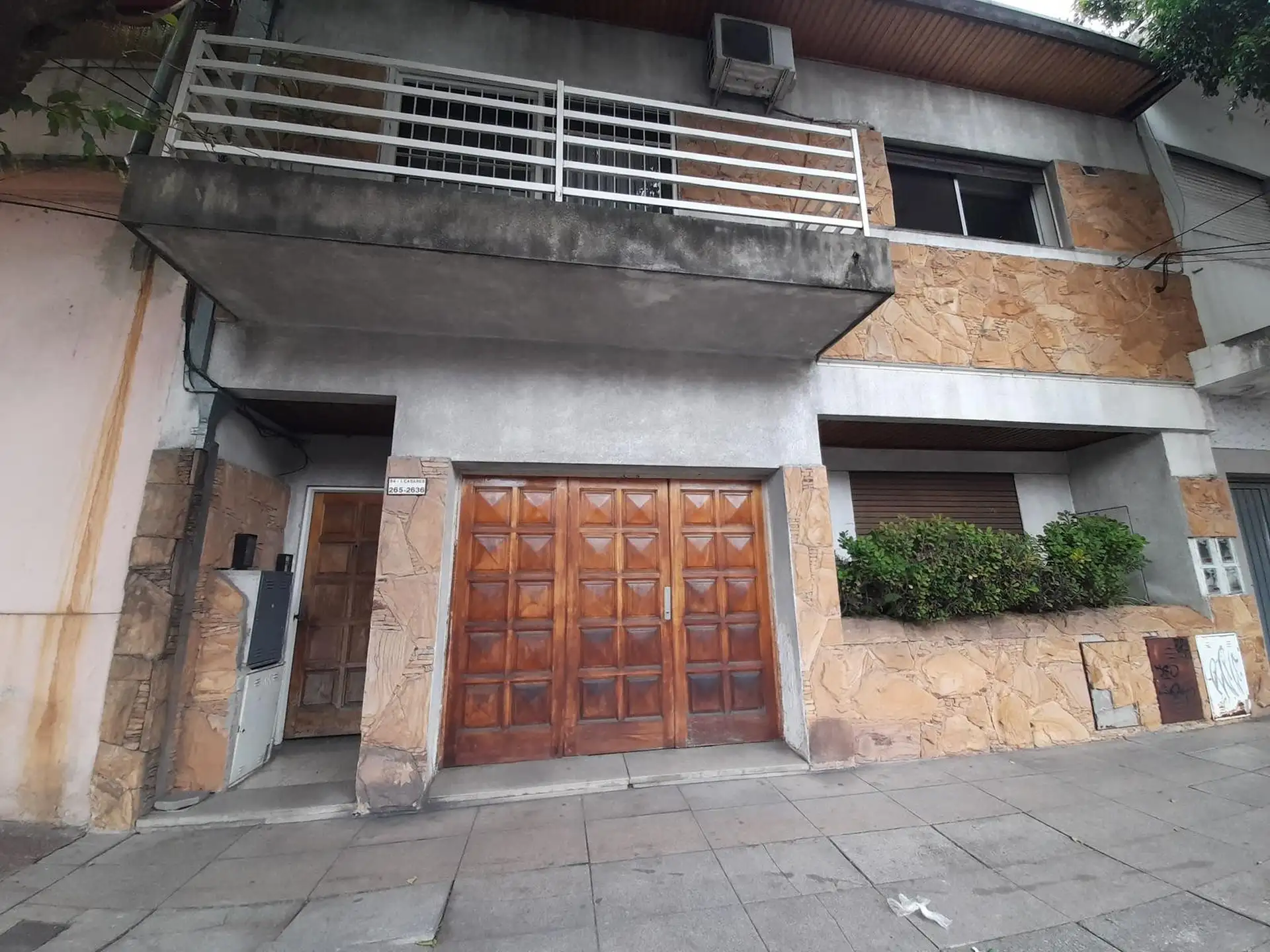 Two-bedroom PH at the rear in General San Martín