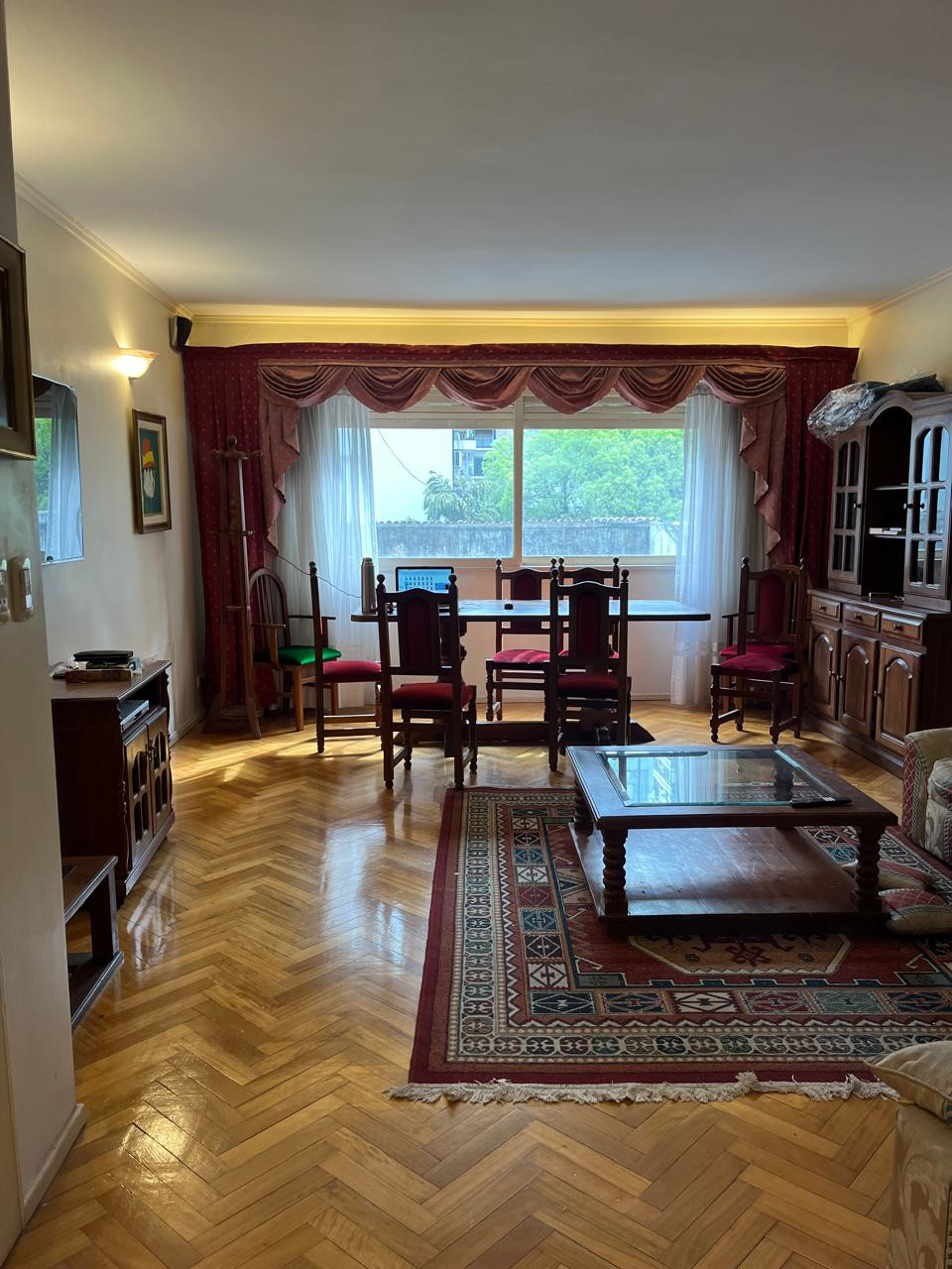 Departamento de 3 ambientes con balcón en Recoleta