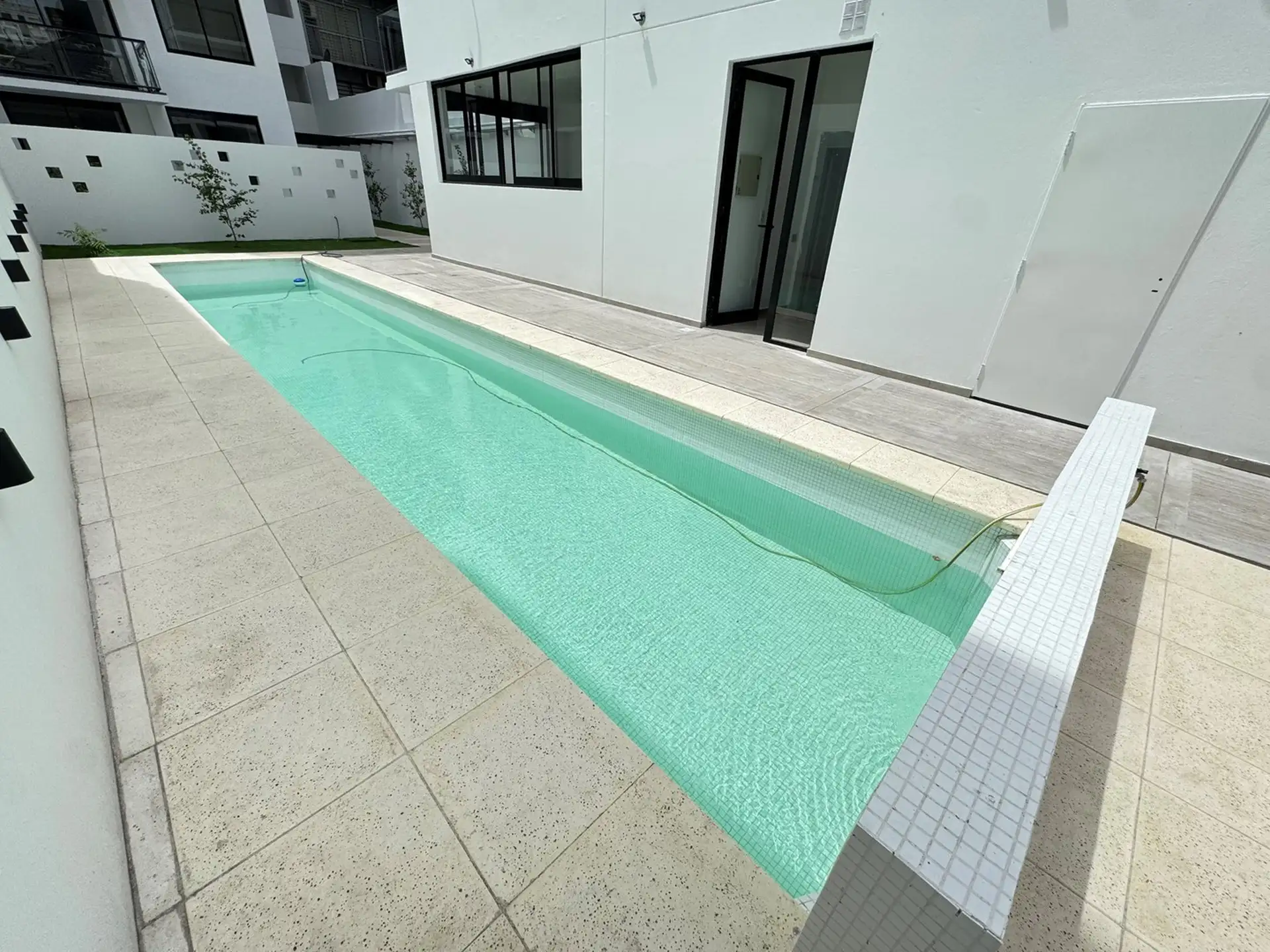 Новая квартира-студия с балконом в Balvanera