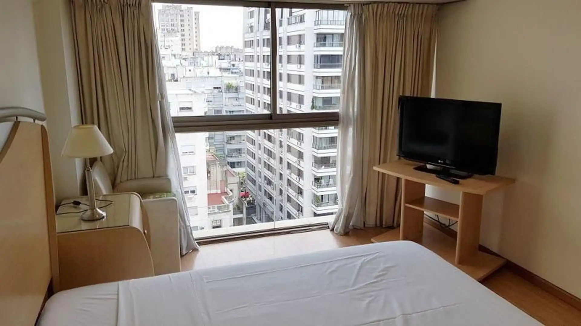 Kitnet mobiliada de 1 dormitório em Recoleta