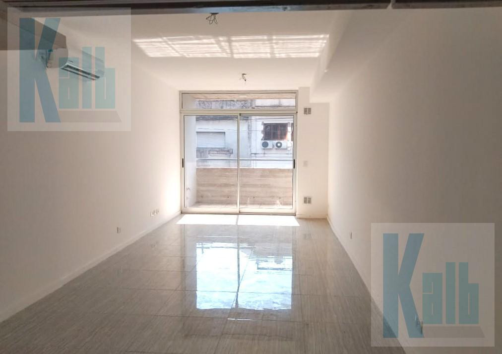 Kitnet com pátio em Palermo Hollywood