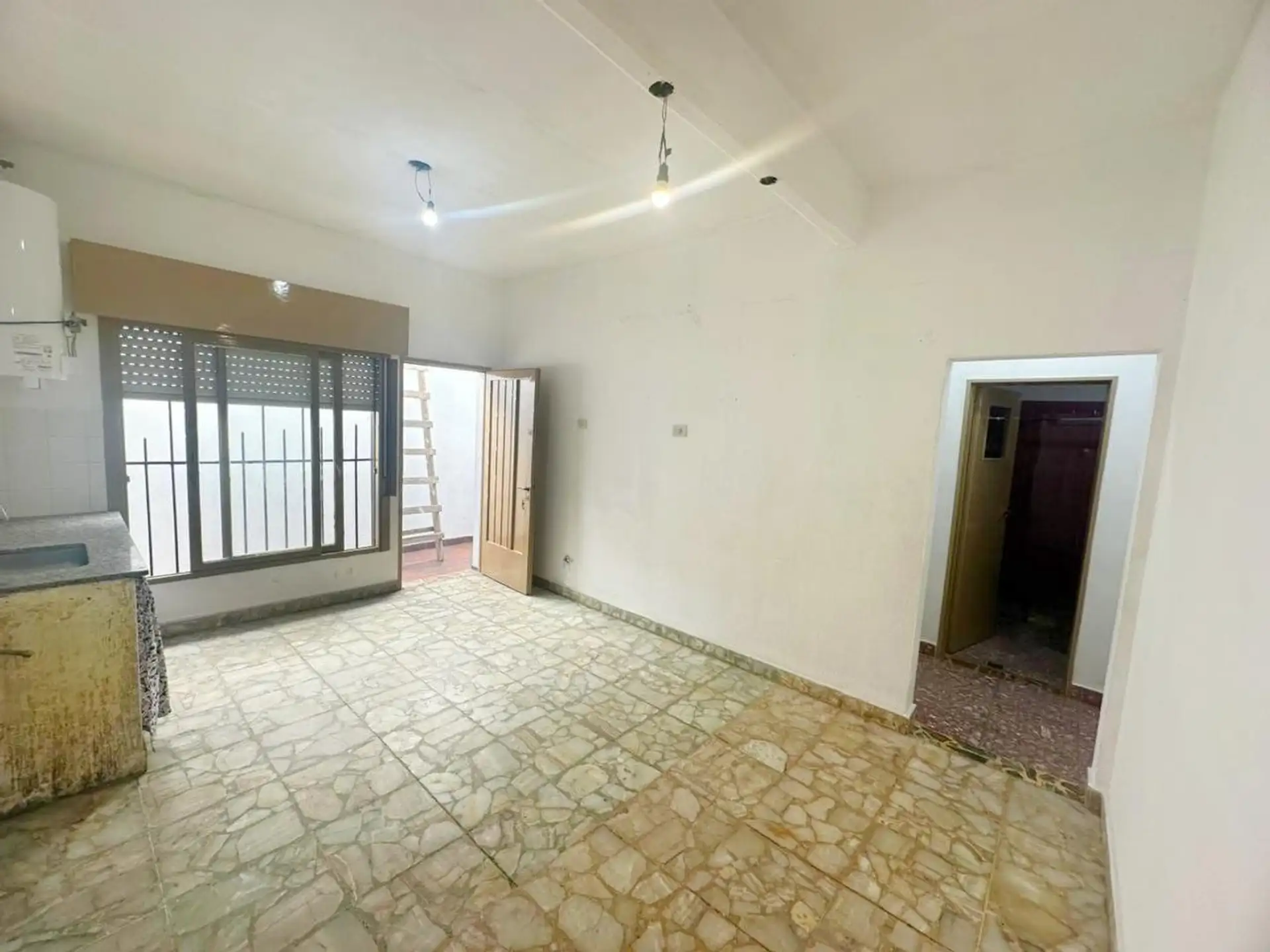Two-room PH with shared patio in General San Martín