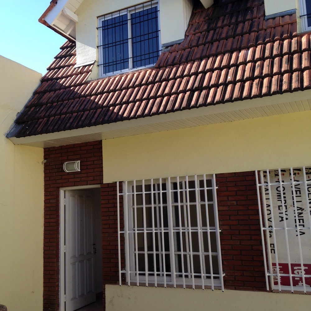 Two-bedroom duplex house in Ramos Mejía, La Matanza