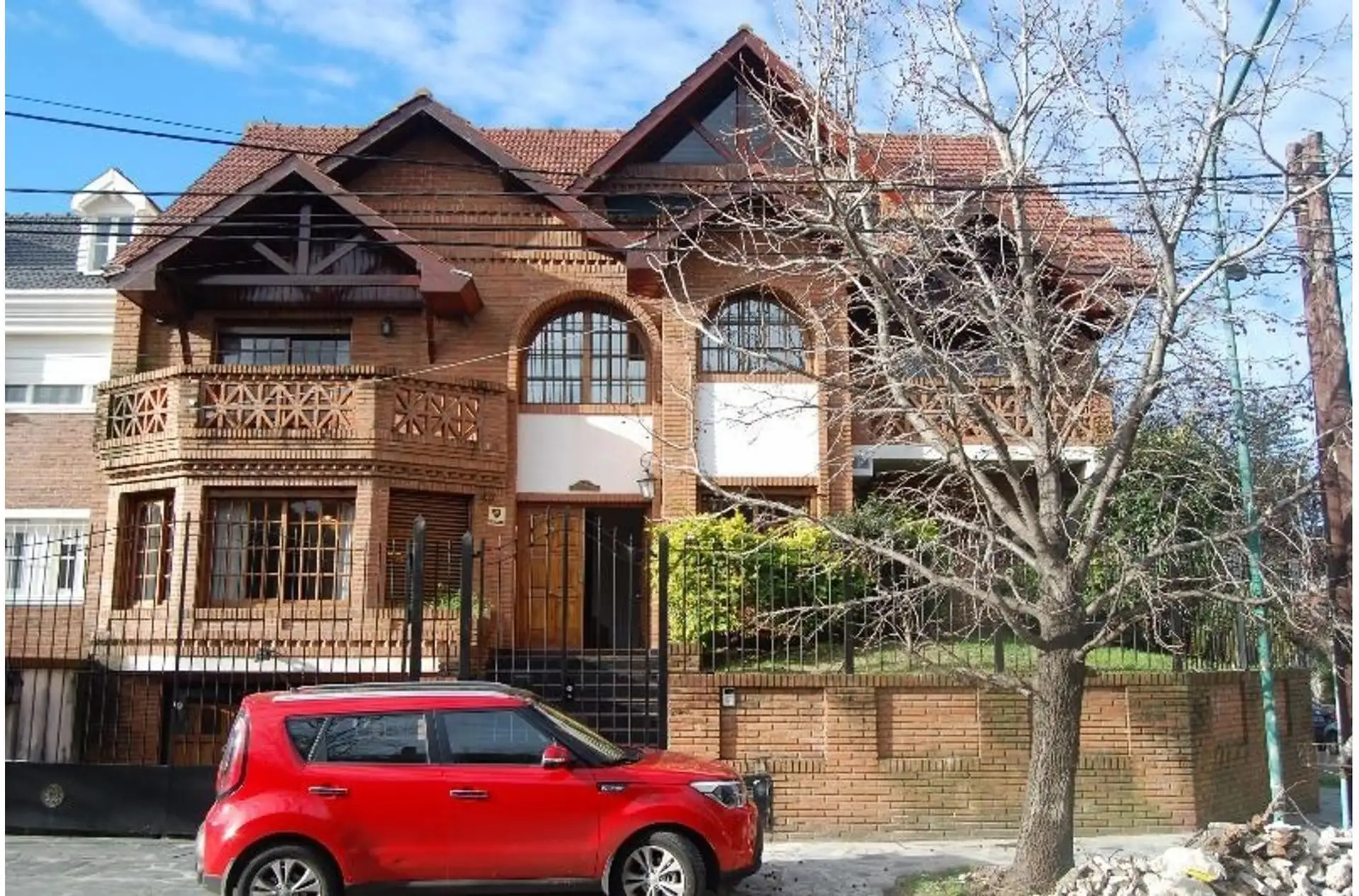 Casa de 4 dormitórios para alugar em Vicente López