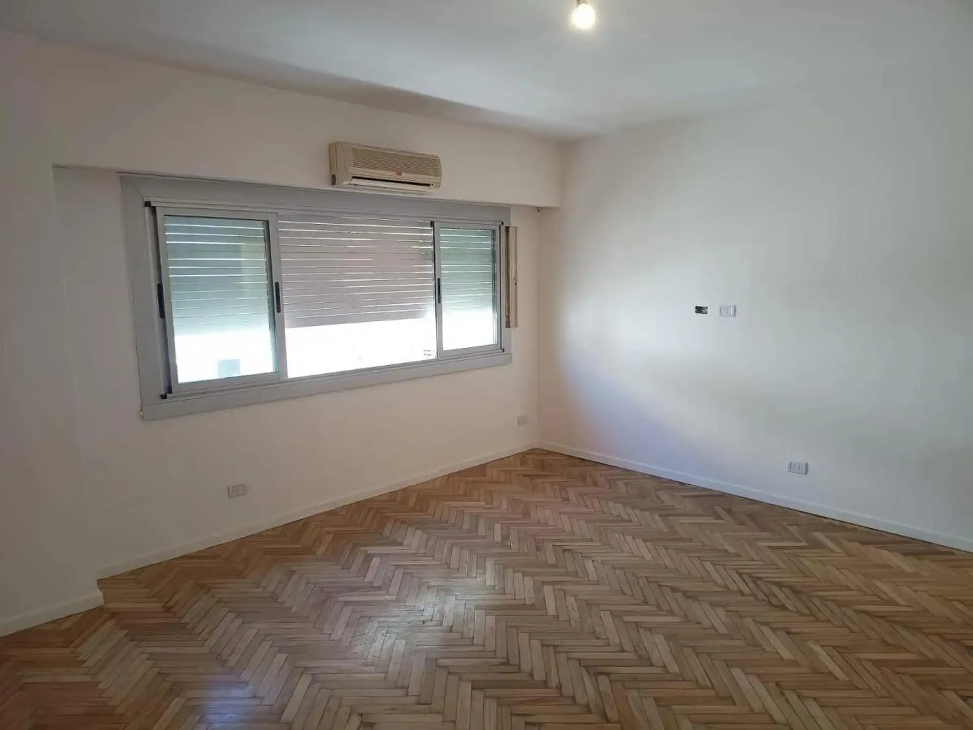 Two-bedroom apartment for rent in Caballito