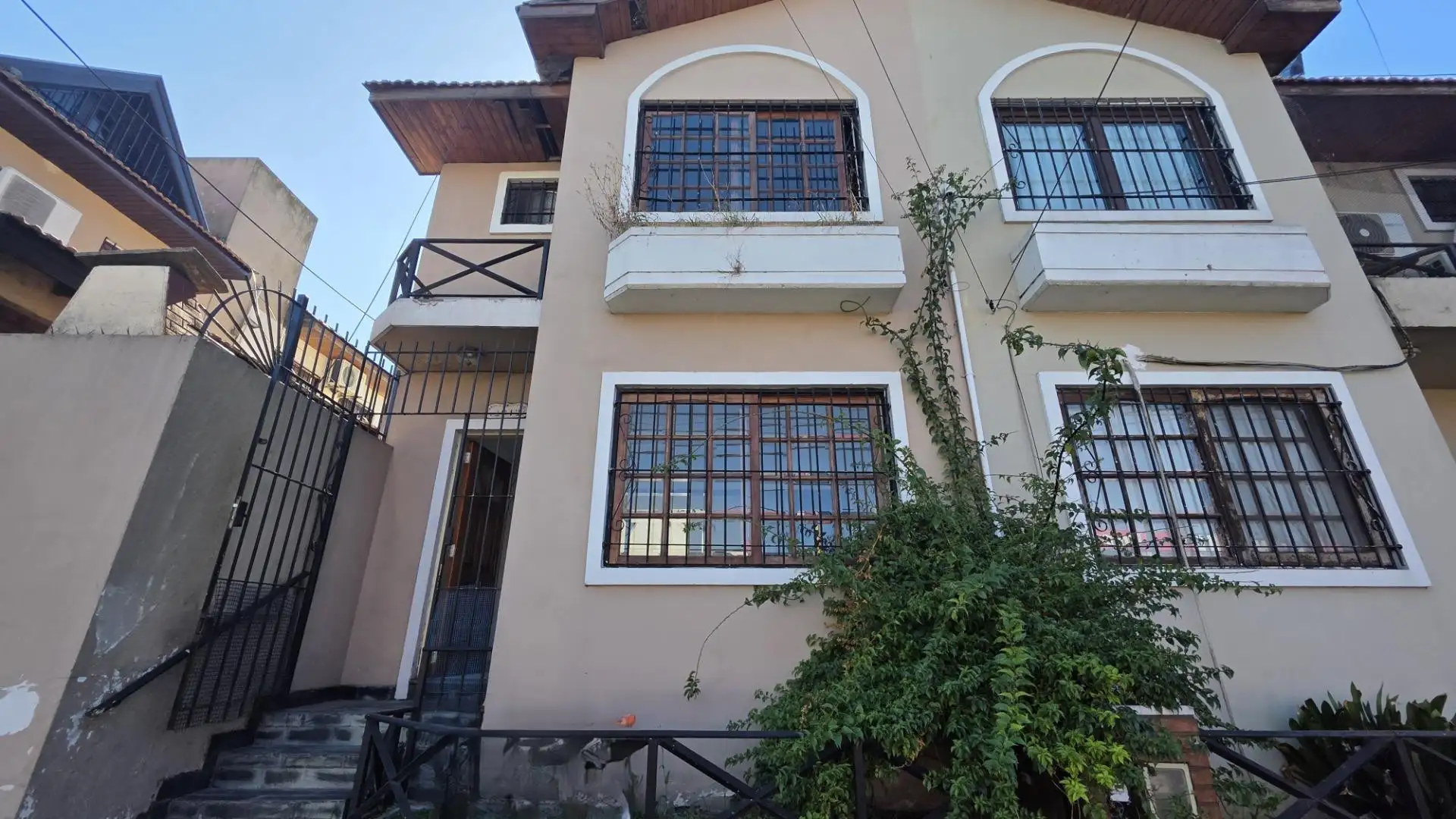 Двухуровневая квартира PH с 3 комнатами и парковкой в Quilmes Oeste