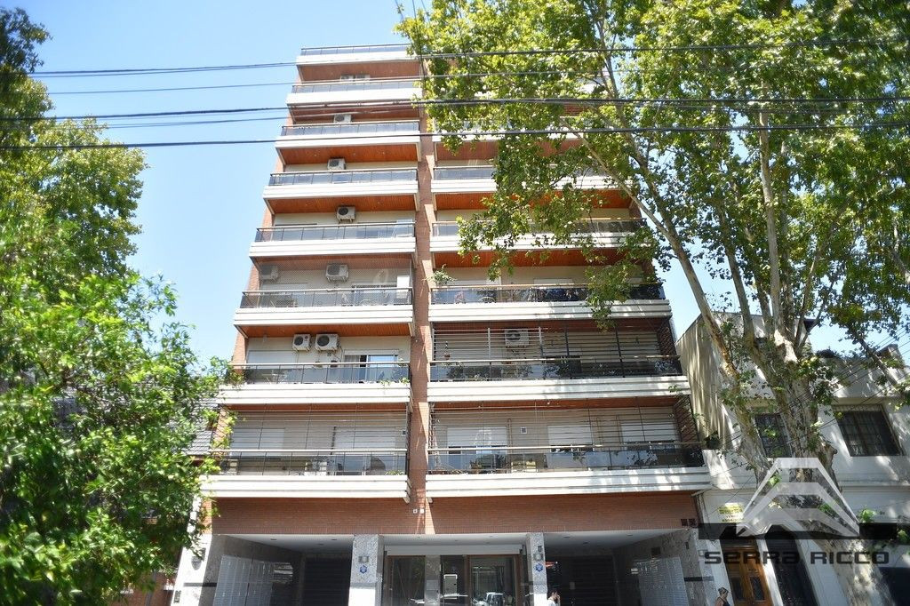 Apartamento de dois ambientes com vaga de garagem em Villa Santa Rita