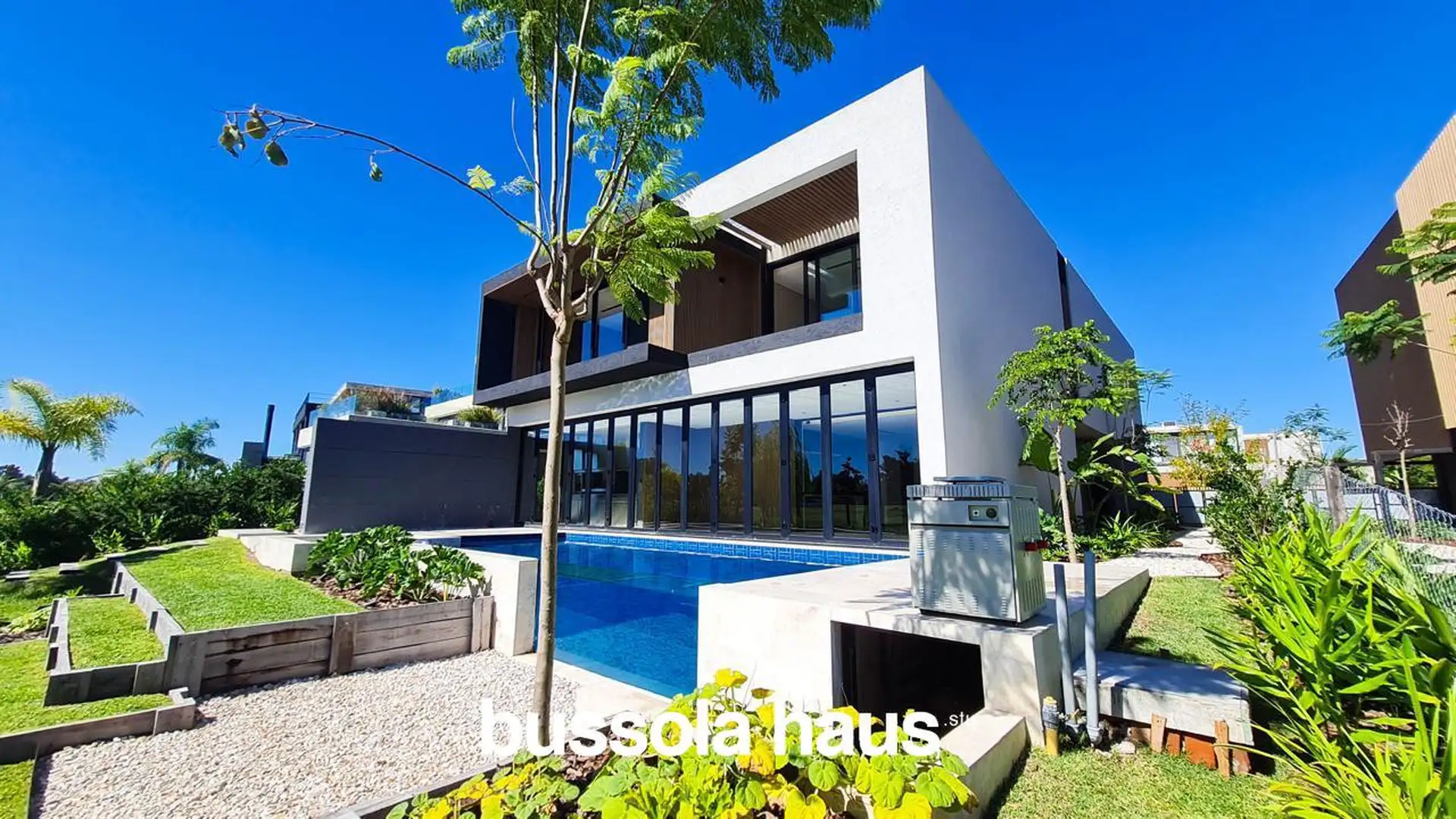 Casa de 5 dormitórios em Nordelta (El Yacht)