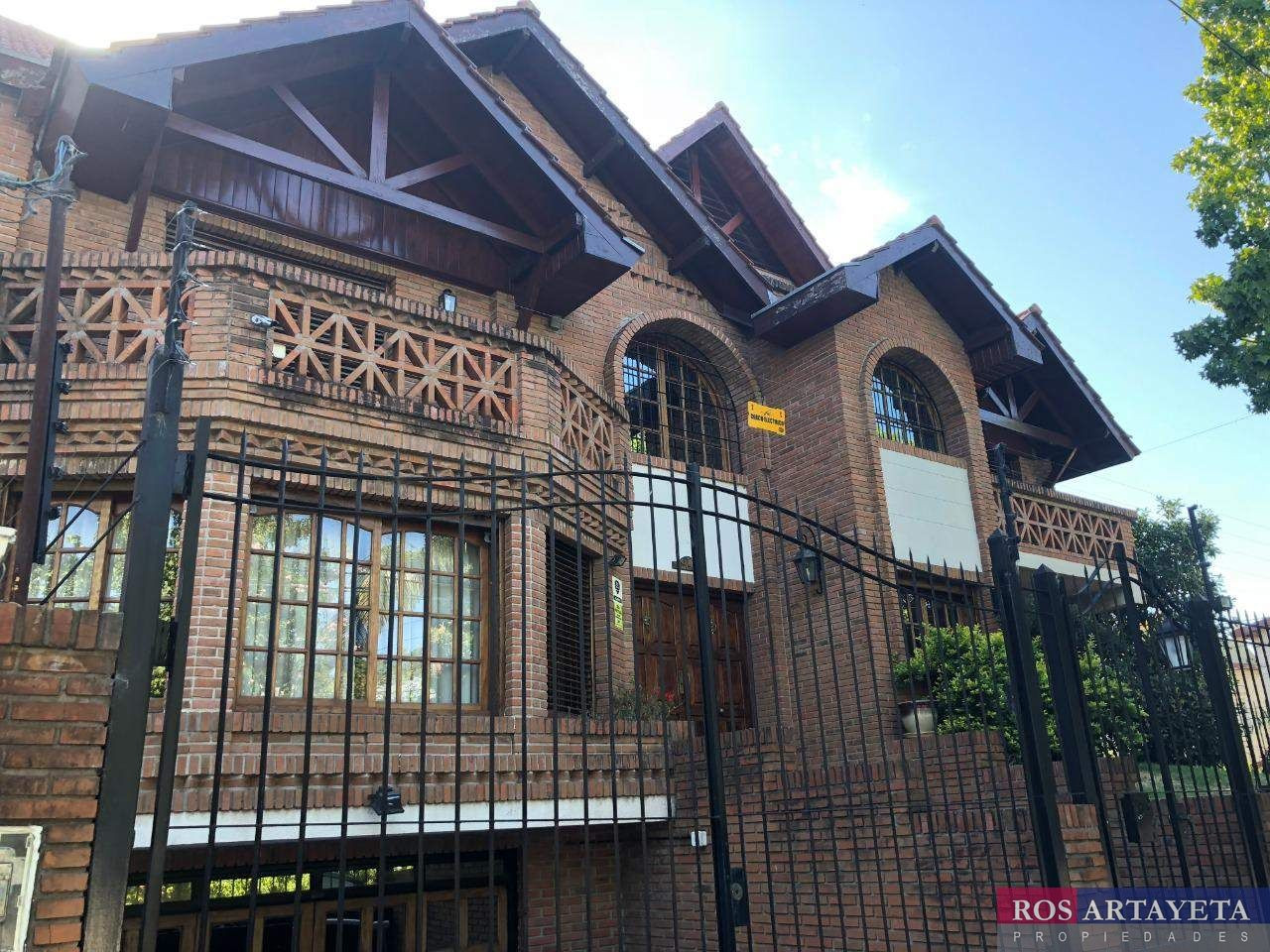 Casa com 4 dormitórios em Vicente López