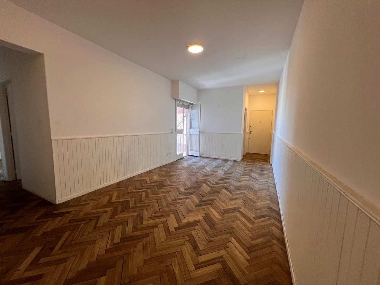 Departamento de 3 ambientes con 2 dormitorios en Quilmes Centro