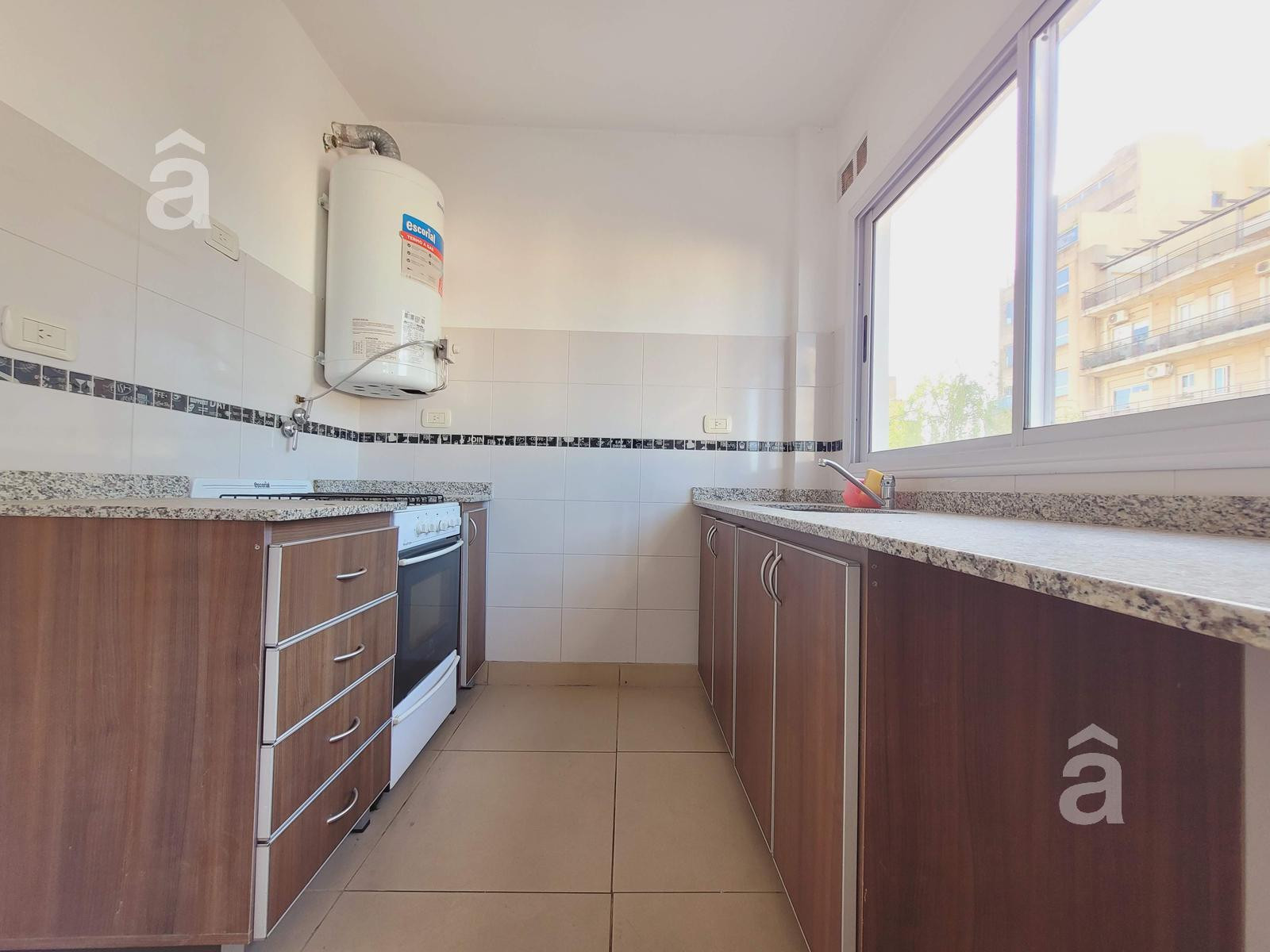Apartamento de dois ambientes com 1 quarto no centro de General San Martín