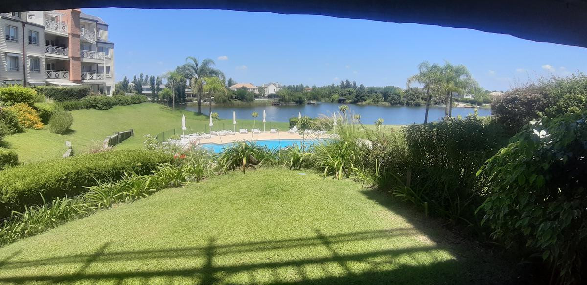 Departamento amoblado de 3 ambientes con jardín en Nordelta