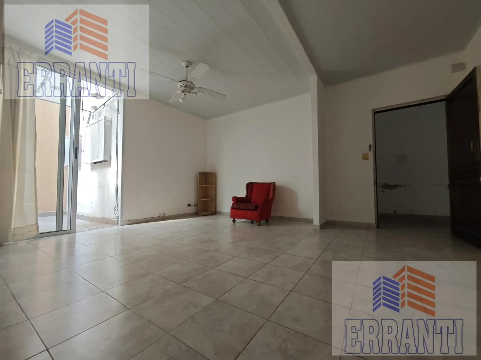 Apartamento de 2 ambientes com pátio em Caballito