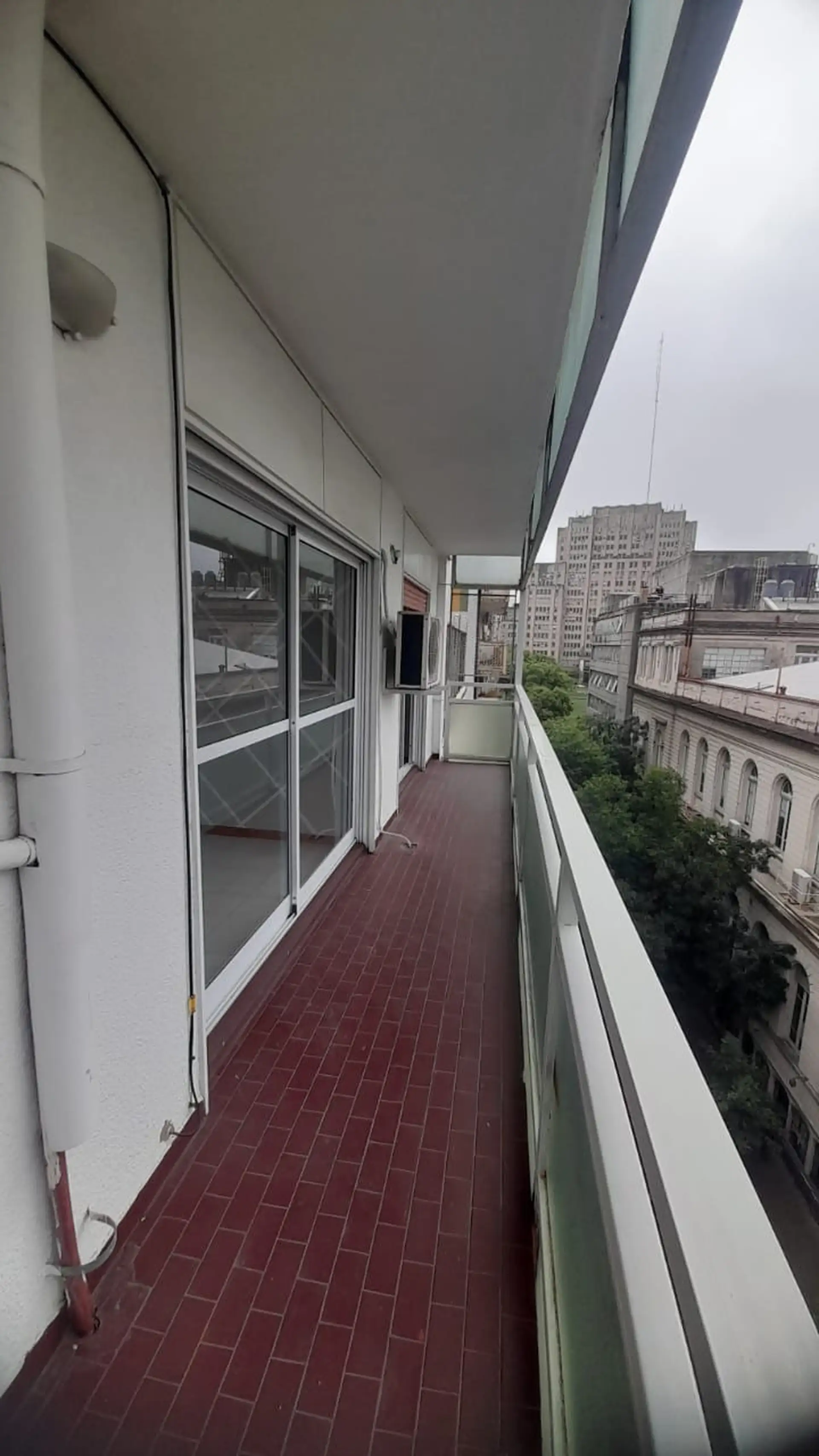 Apartamento de 2 ambientes de frente em Balvanera