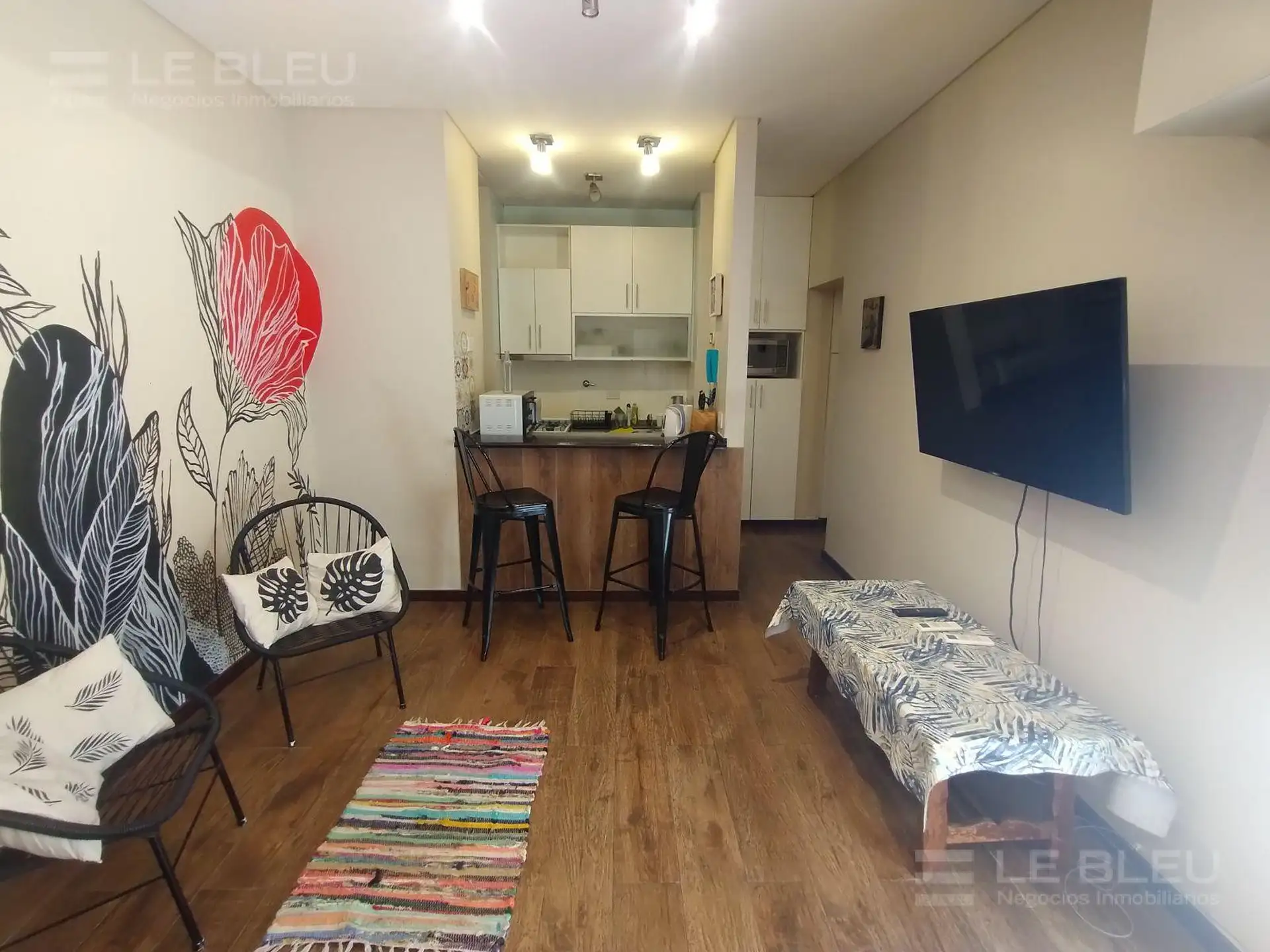 Apartamento de 2 ambientes com pátio mobiliado em Saavedra