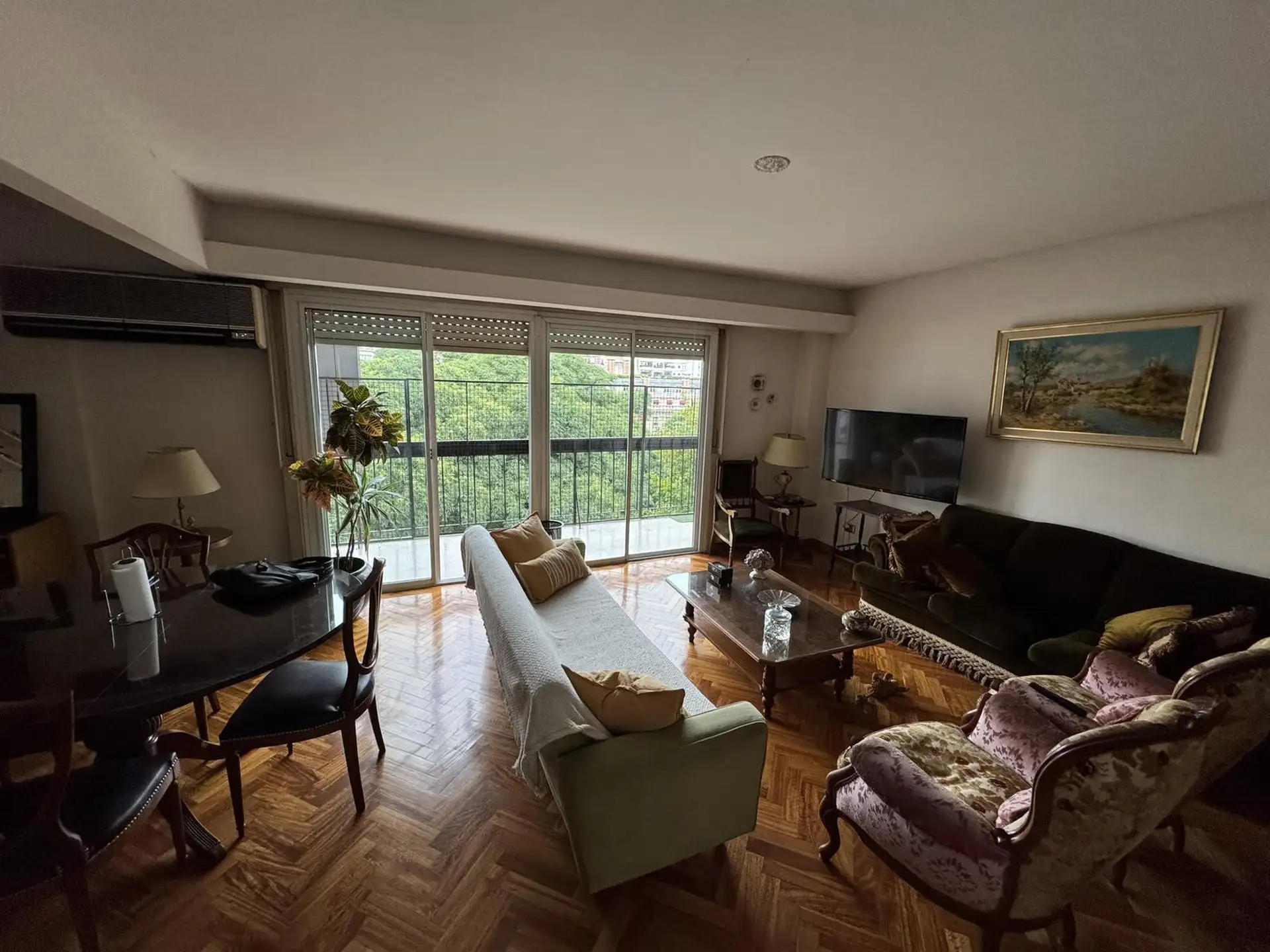 Departamento de 4 ambientes con cochera en Recoleta