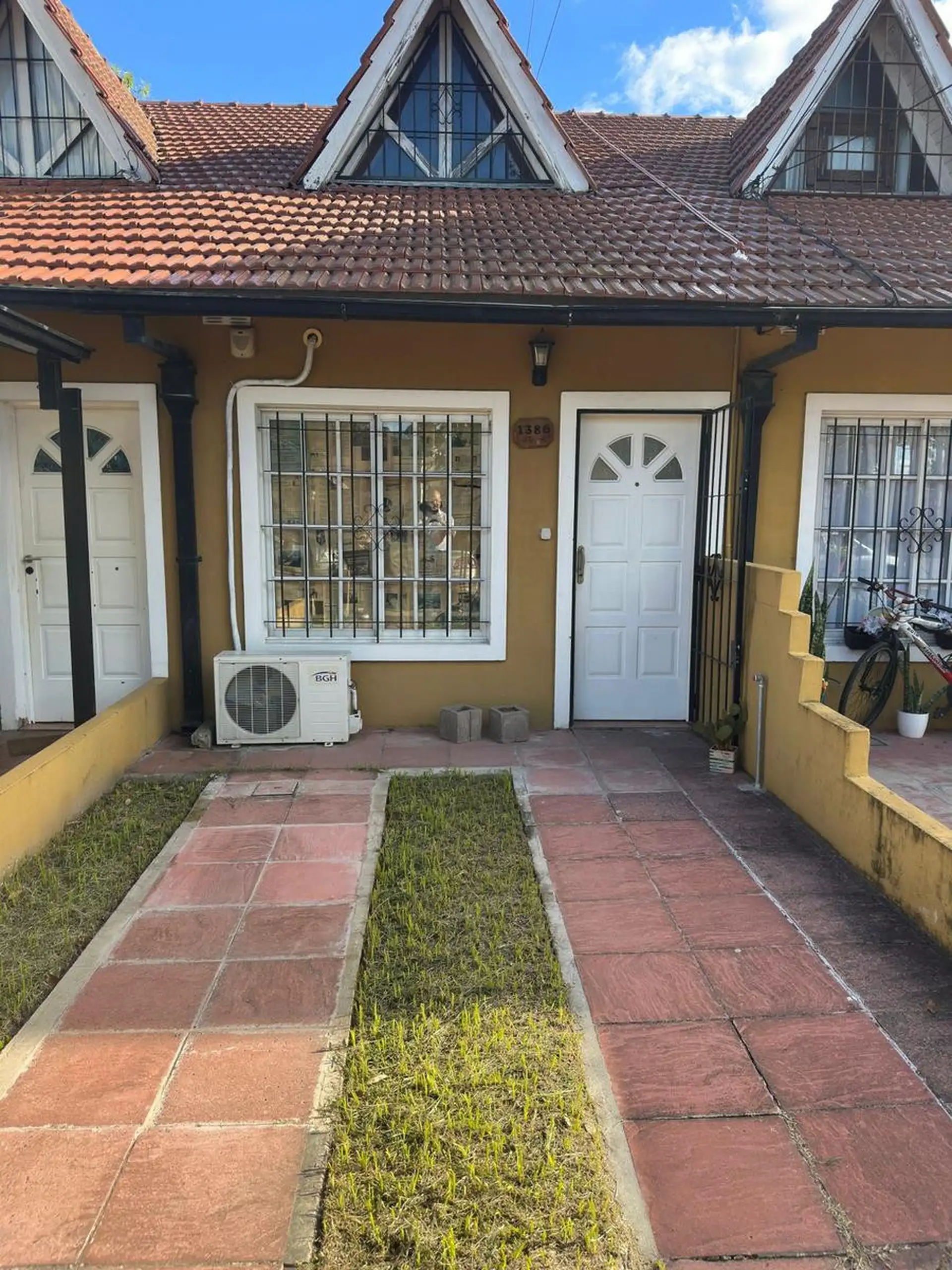 PH duplex de dois quartos em Ituzaingó Norte