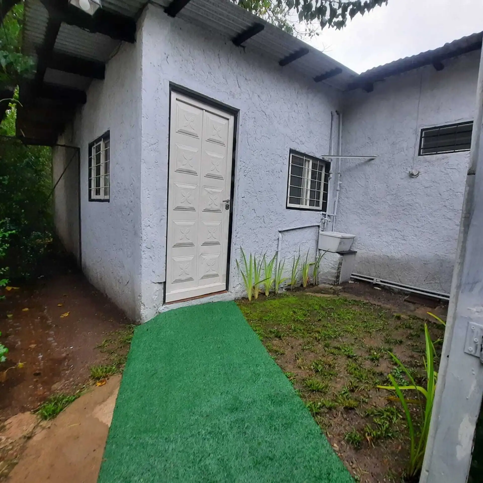 Departamento de 2 ambientes con jardín en El Talar