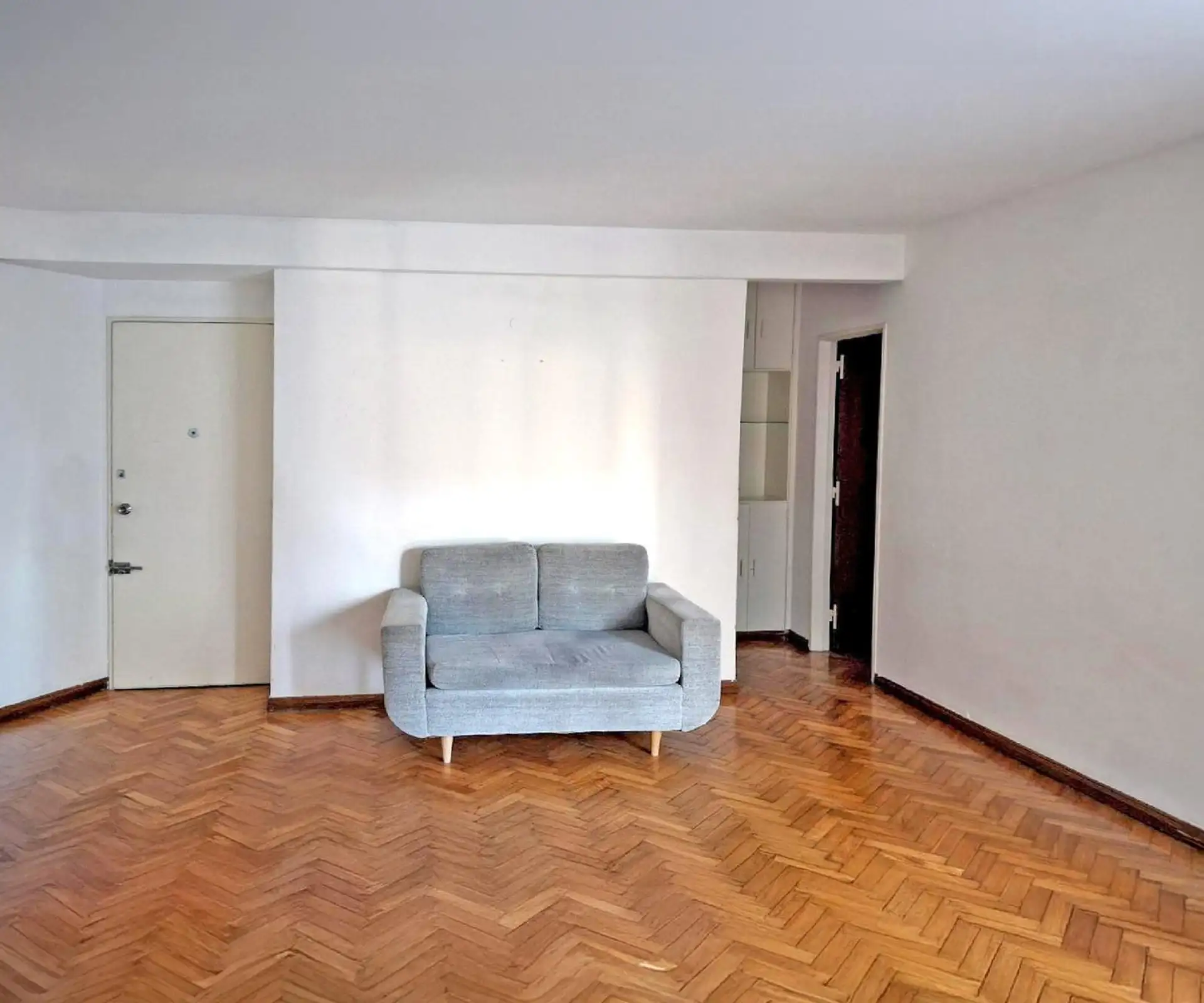 Departamento de 2 ambientes en La Lucila, esquina Libertador