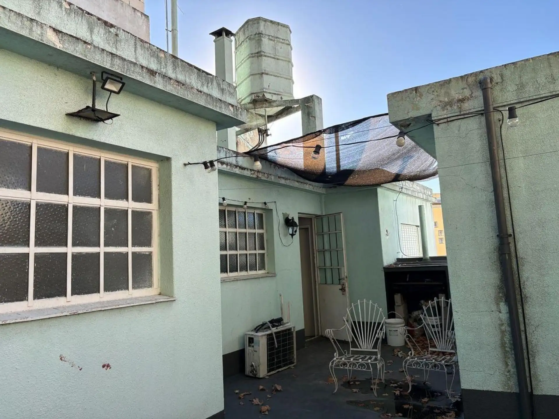 Four-bedroom house for rent in La Paternal