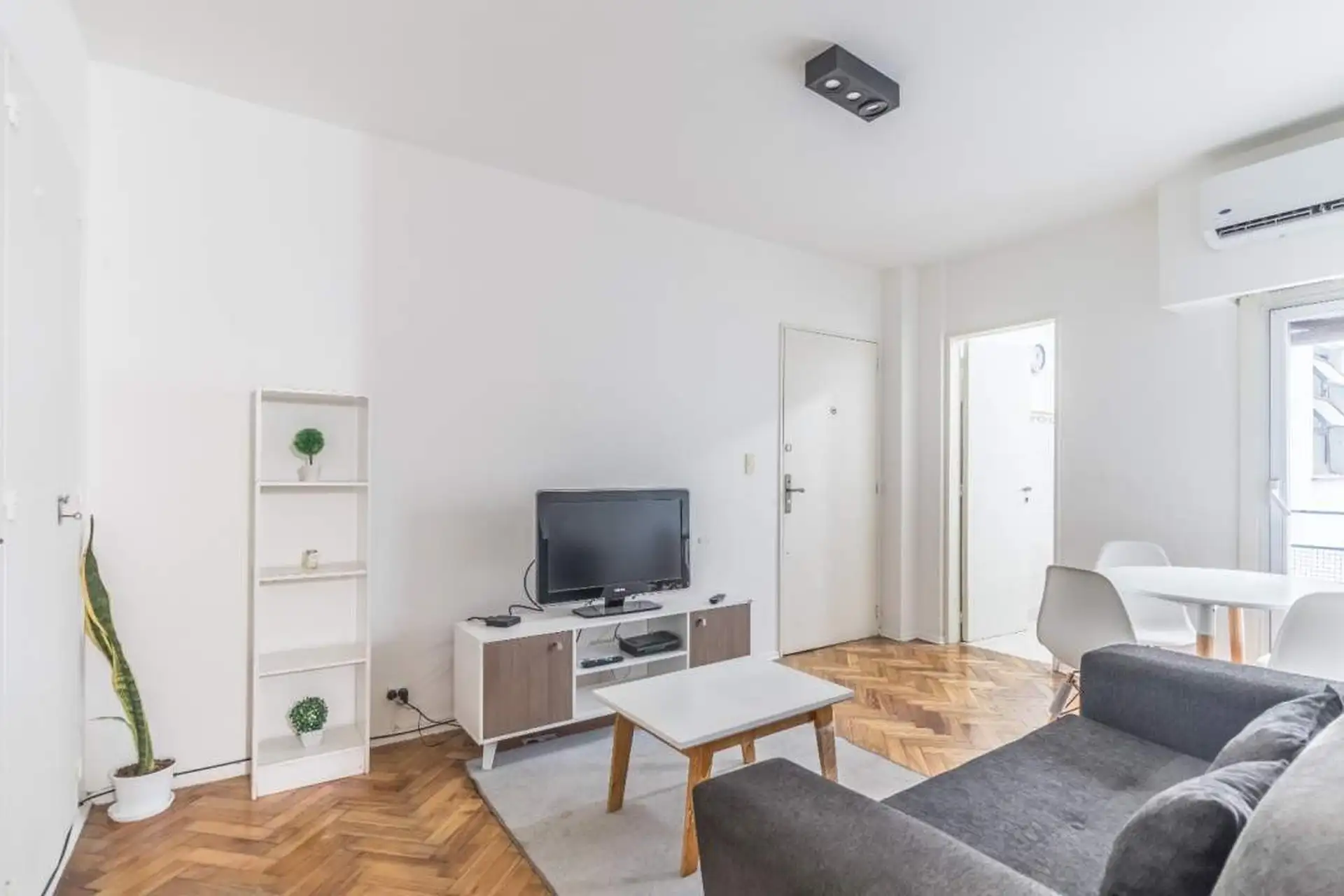Mobiliado apartamento de 2 ambientes em Palermo