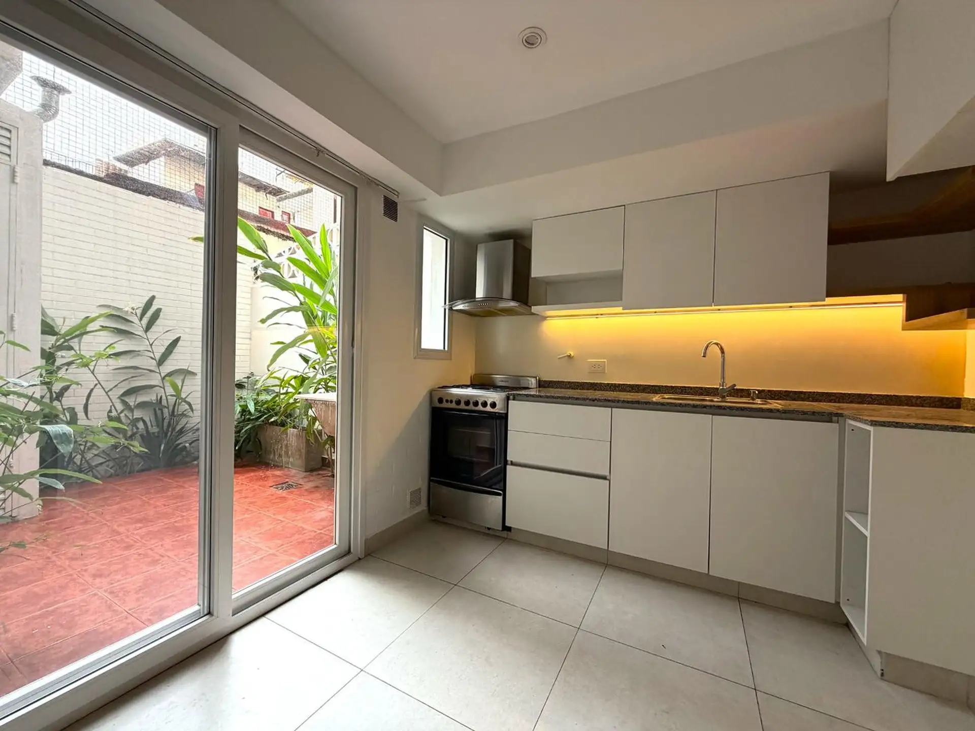 Apartamento de 2 ambientes com 1 quarto reformado em Recoleta