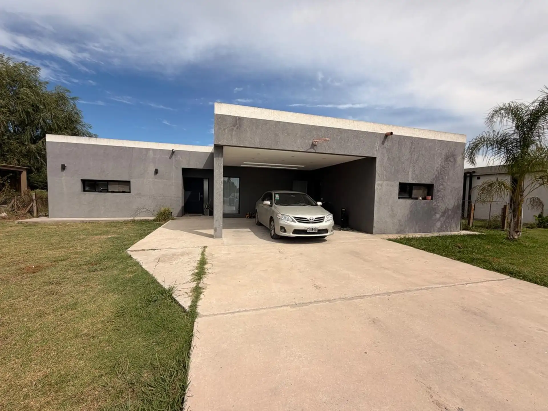 Casa de 4 dormitorios en La Magdalena, Canning