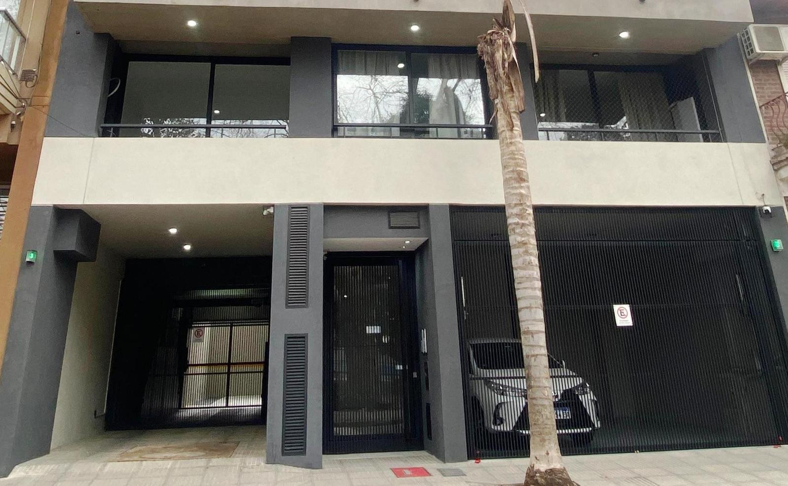 Monoambiente a estrenar con patio en Villa del Parque