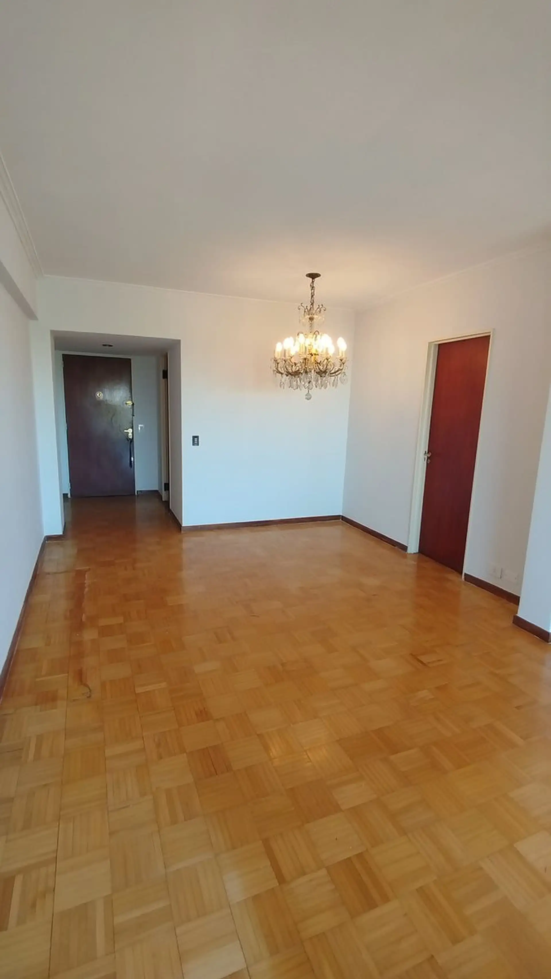 Трёхкомнатная квартира с балконом и 3 спальнями в Villa Crespo