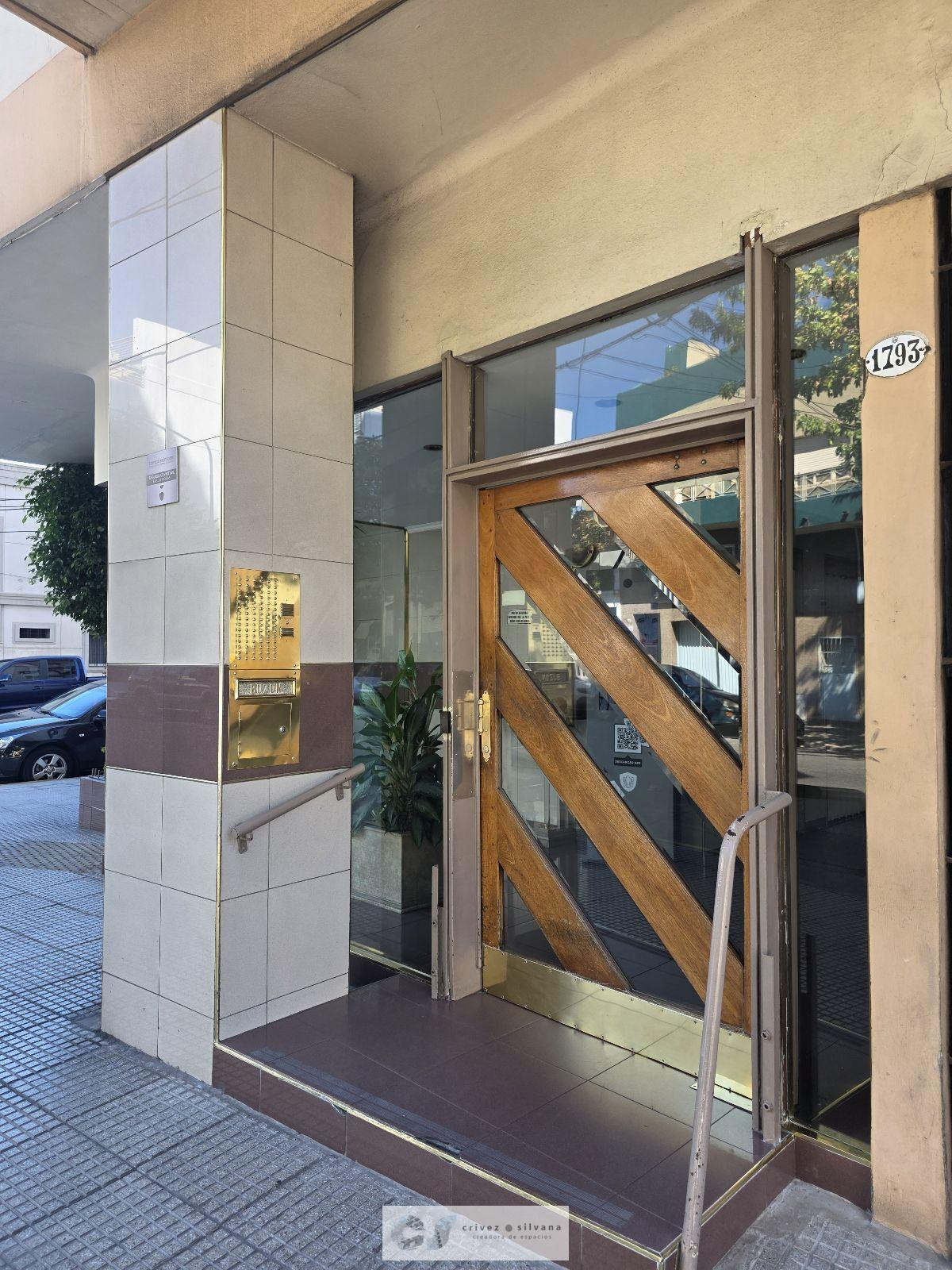 Two-room apartment in Flores