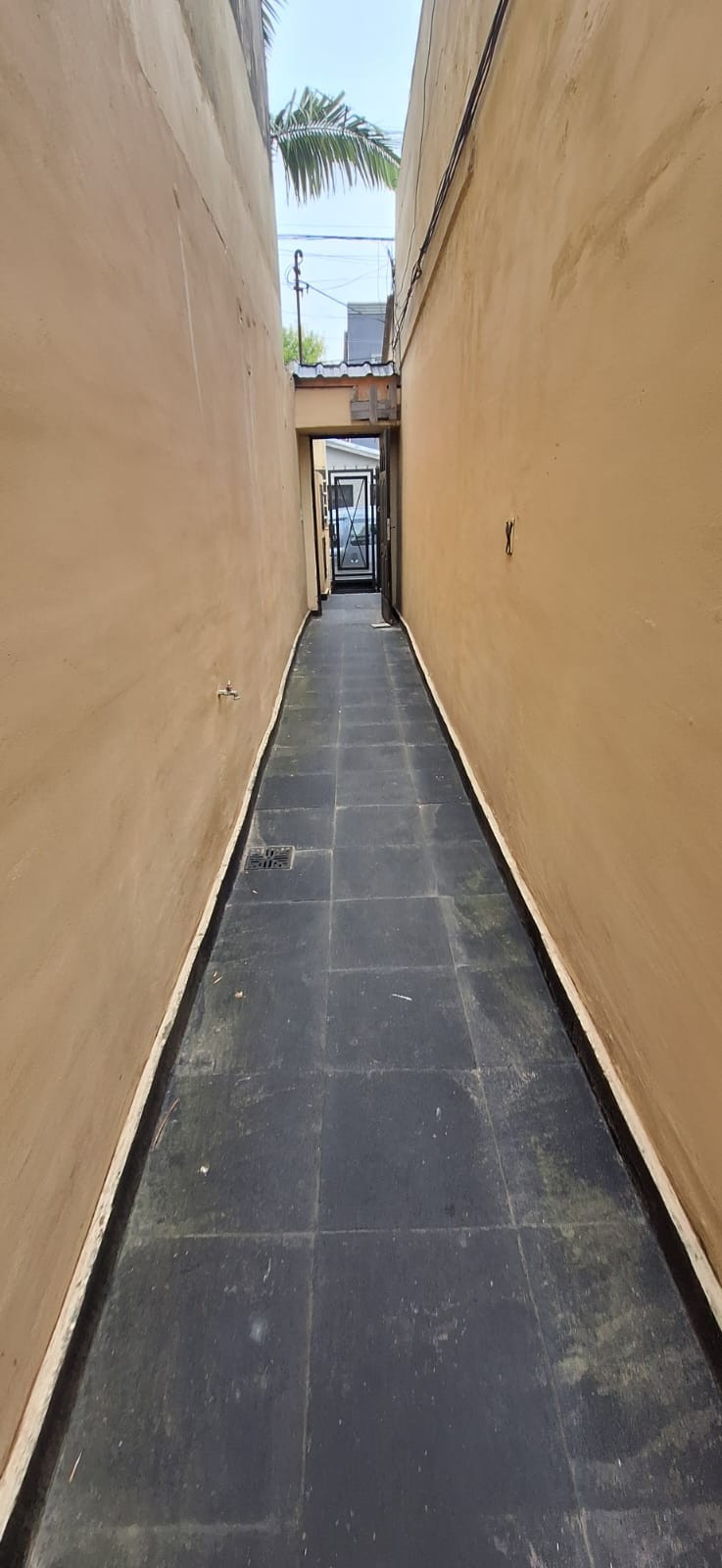 PH de 2 ambientes con patio en Villa Real