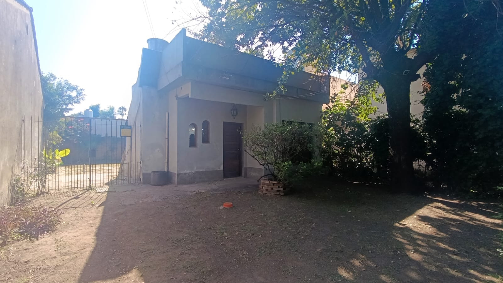 Casa de 2 ambientes com 1 quarto em Ituzaingó Norte
