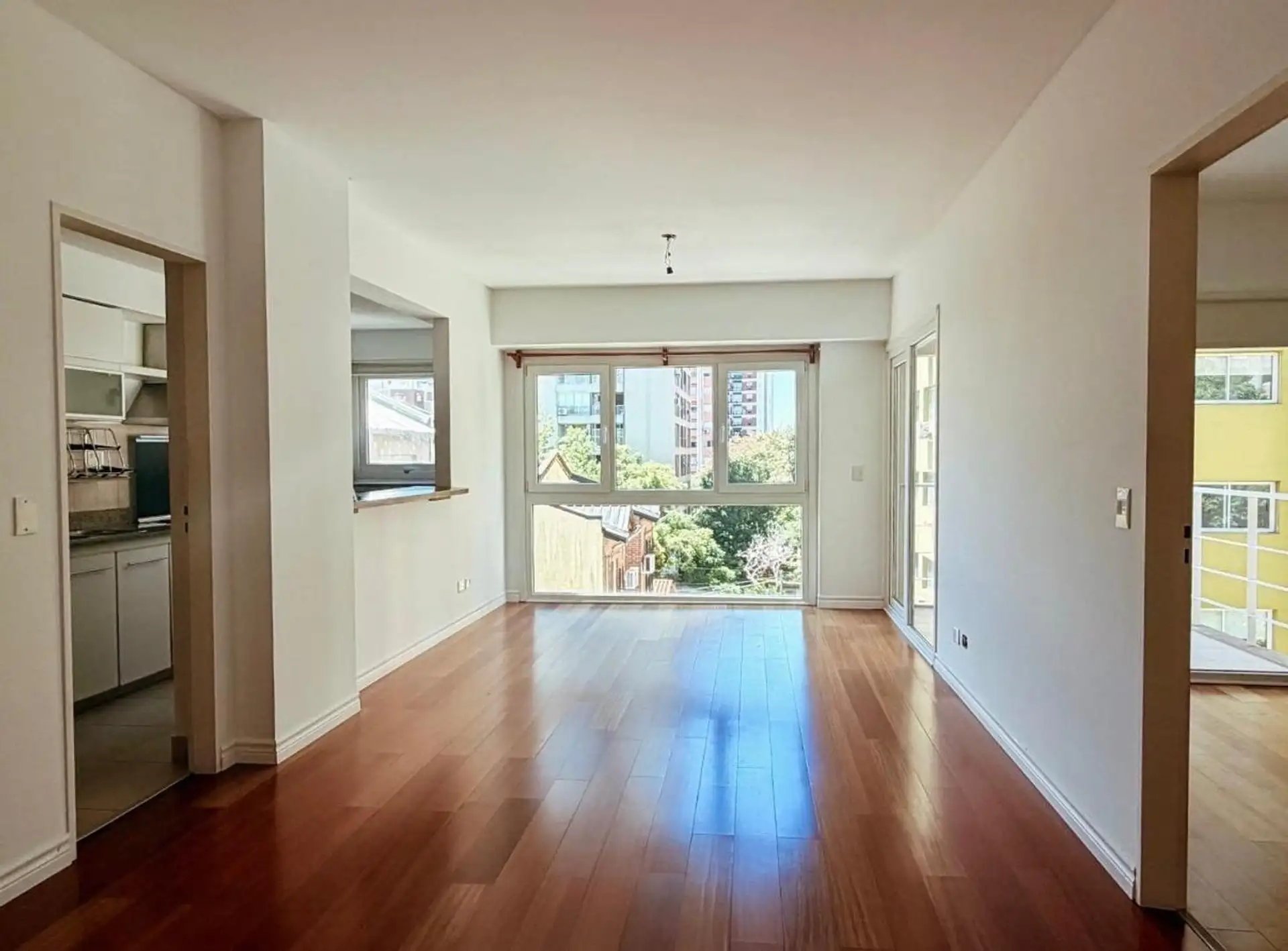 Departamento de 2 ambientes con balcón en Vicente López