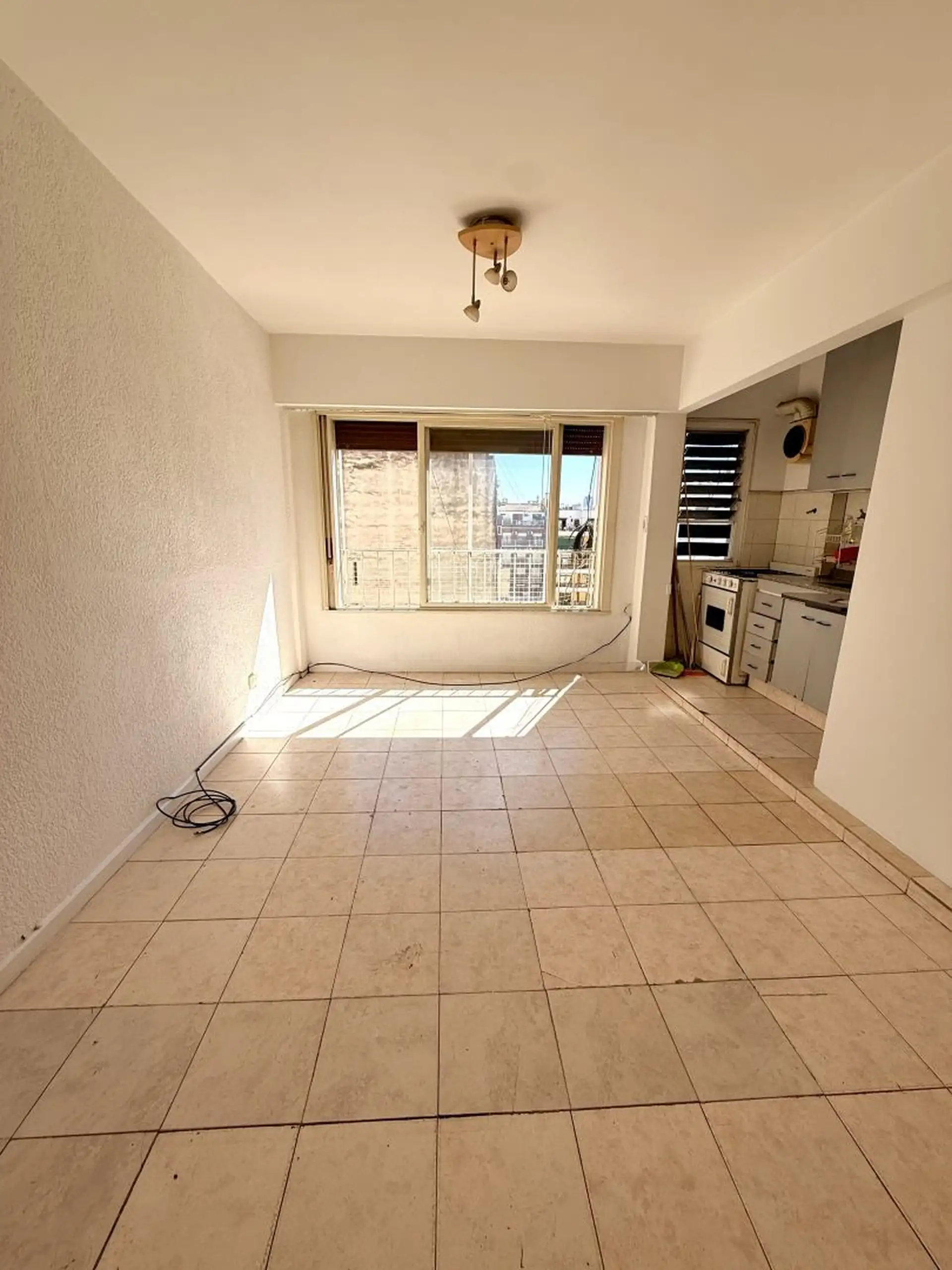 Departamento de 2 ambientes con balcón en Almagro