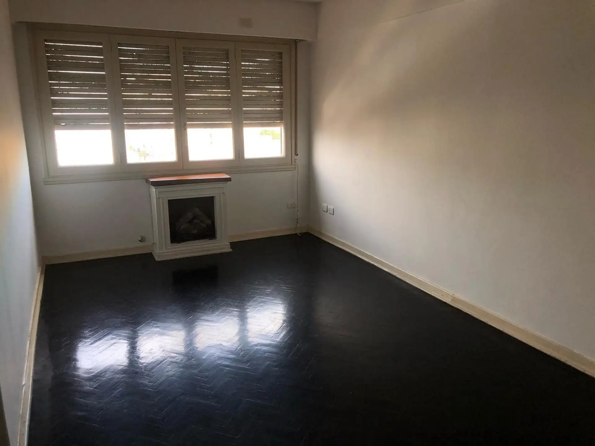 Apartamento de três quartos em Avellaneda